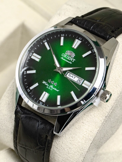 Orient Quartz Classic — мужские кварцевые часы (день/дата) — MICRO1-ORIENT50-ЗЕЛЕН