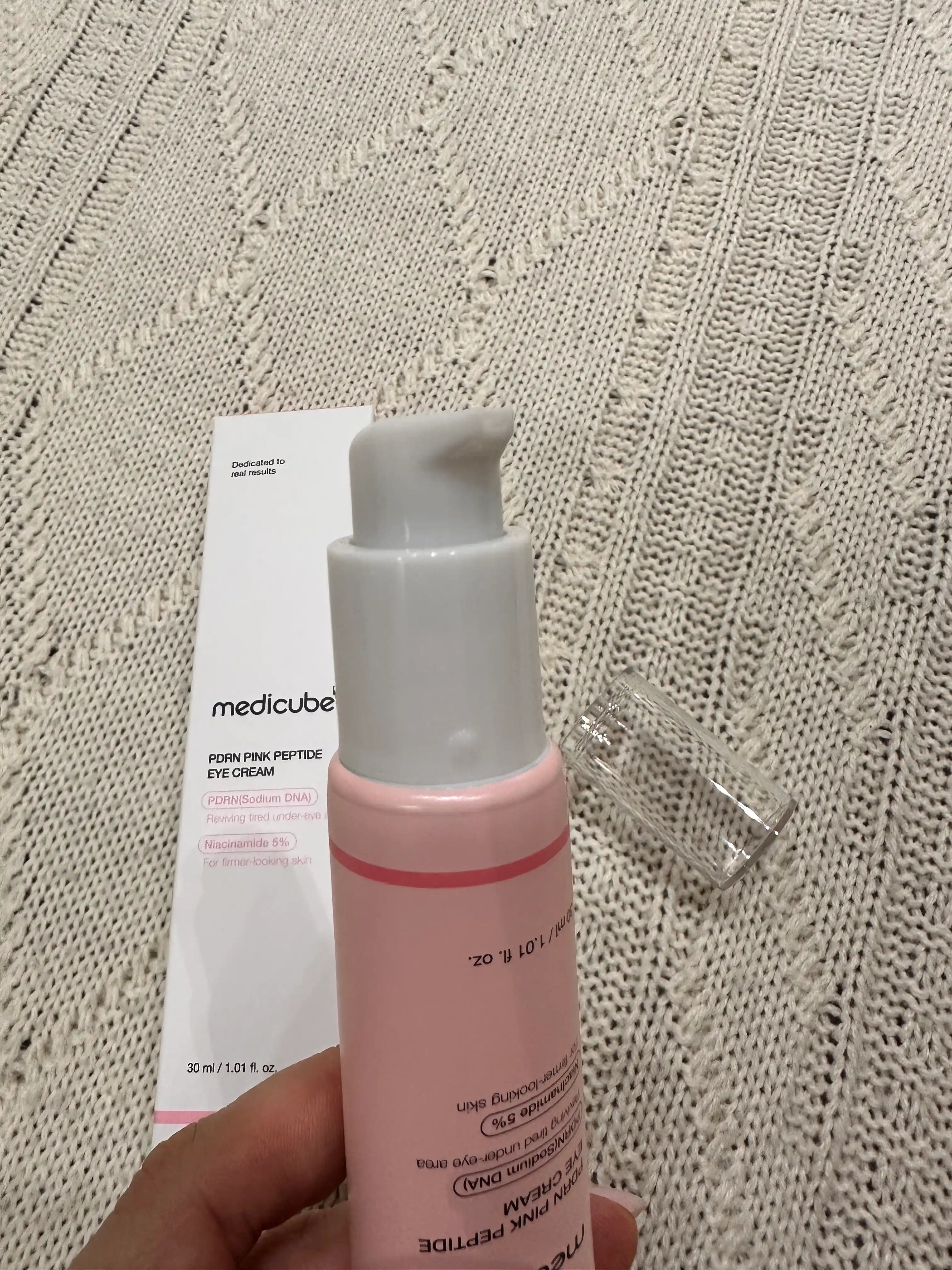 Medicube ko‘z atrofi kremi: peptidli lifting, PDRN bilan tiklovchi,Kojic Acid oqartiruvchi