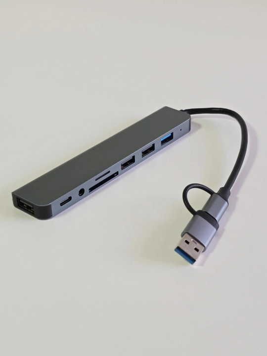 USB-C HUB 8 tasi 1 da, USB 3.0 adapter, TF SD kart o‘quvchi, 3.5 mm audio, alyuminiy