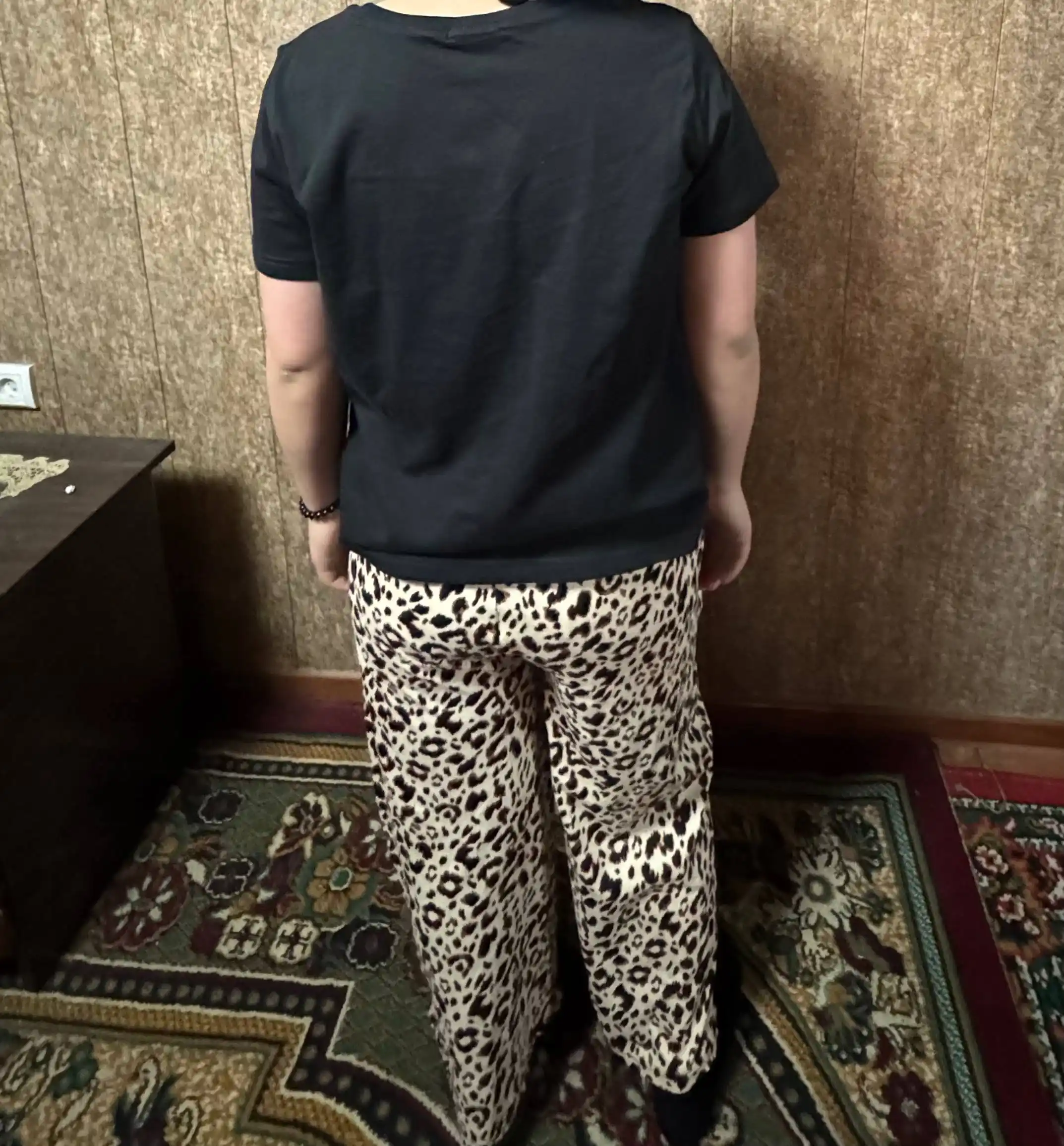 Pijama, Shimli ayollar uy kostyumi 1-1 shimlar bilan, ayollar pijamasi 1-2