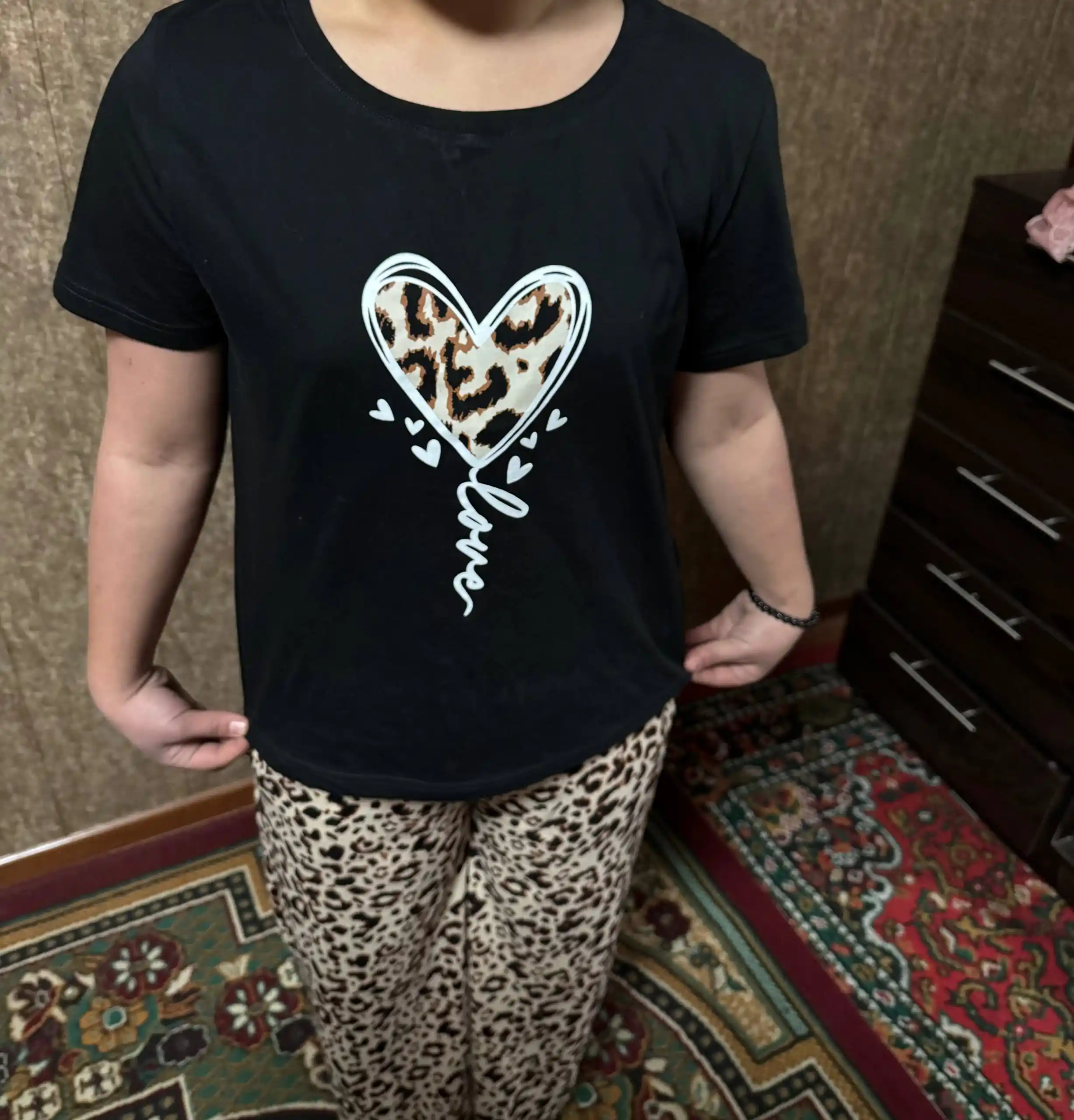 Pijama, Shimli ayollar uy kostyumi 1-1 shimlar bilan, ayollar pijamasi 1-2