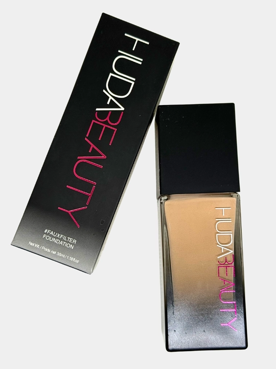 Тональный крем Huda Beauty матовый, с высоким покрытием, скрывает несовершенства