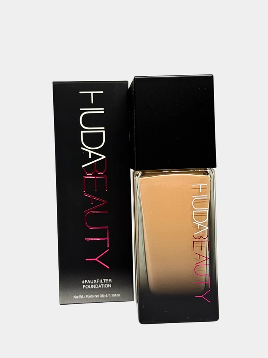 Тональный крем Huda Beauty матовый, с высоким покрытием, скрывает несовершенства