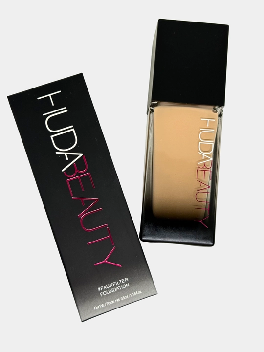 Тональный крем Huda Beauty матовый, с высоким покрытием, скрывает несовершенства