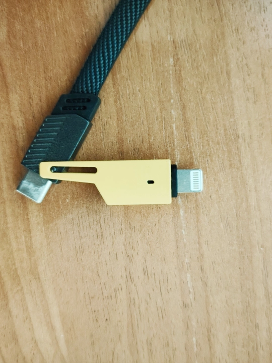 Кабель 4 в 1 — Lightning, Type-C, Micro USB для iPhone, Redmi, Samsung