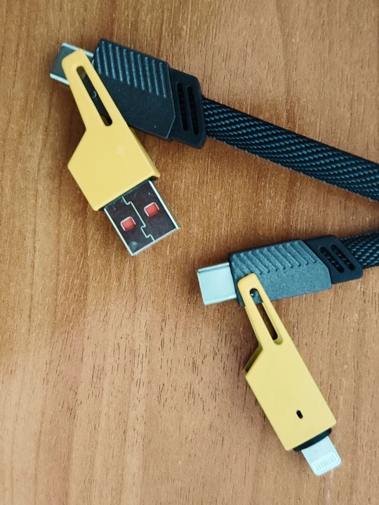 Кабель 4 в 1 — Lightning, Type-C, Micro USB для iPhone, Redmi, Samsung - 