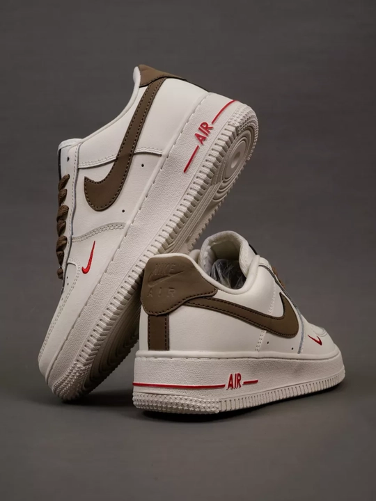 Erkaklar, ayollar va o‘smirlar uchun sport krossovkalari Nike Air Force 1, o'lchami 36-44