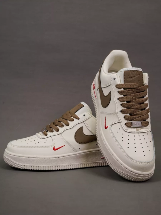 Erkaklar, ayollar va o‘smirlar uchun sport krossovkalari Nike Air Force 1, o'lchami 36-44