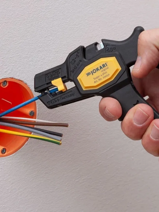 Клещи эргономические для снятия изоляции JOKARI Super 4 plus 0.2-6мм² 20050