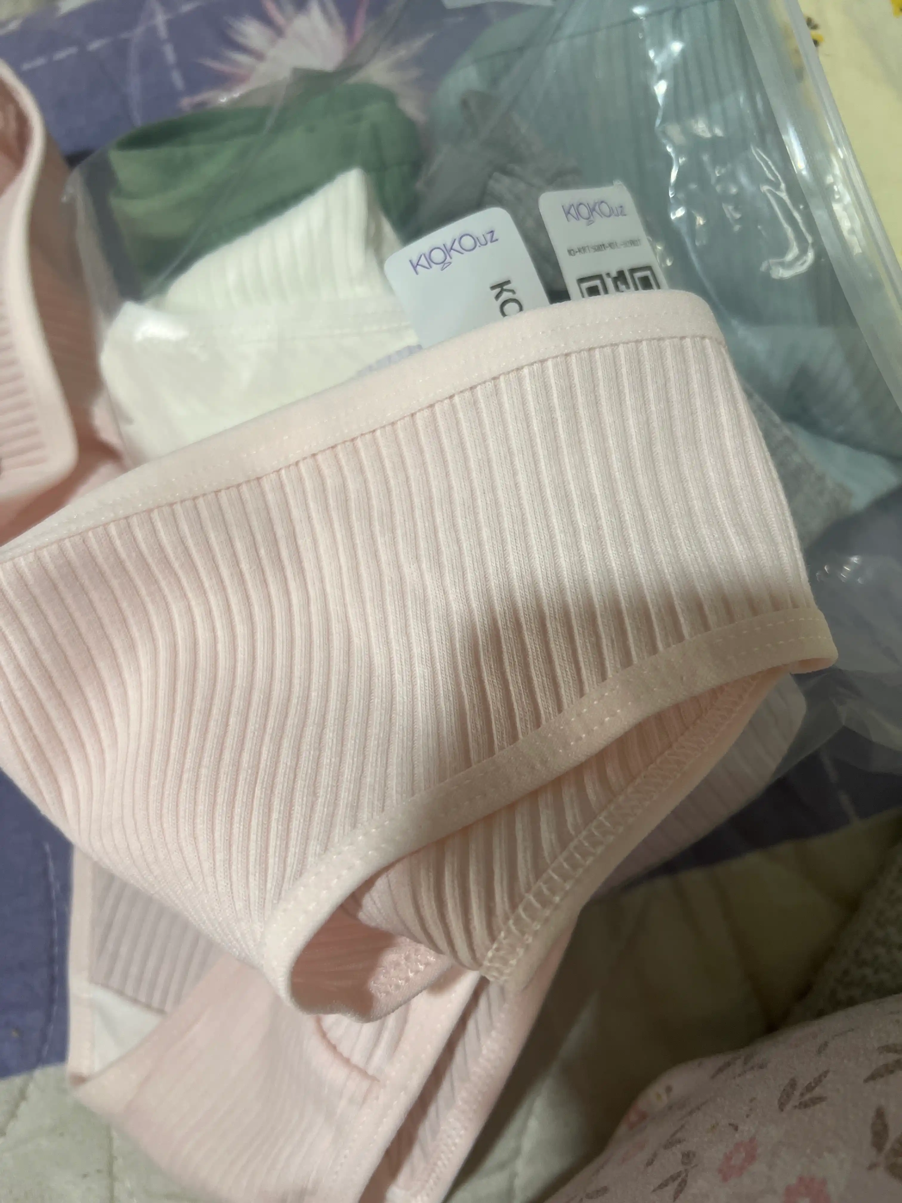 Ayollar trusiklari Kioko. Ayollar paxta slip tursik. Ayollar uchun trusik