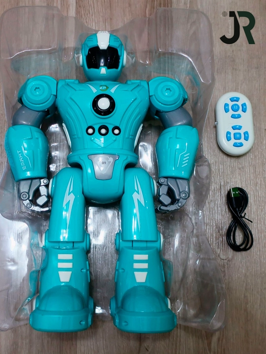 Radio orqali boshqariladigan interaktiv robot-politsiyachi