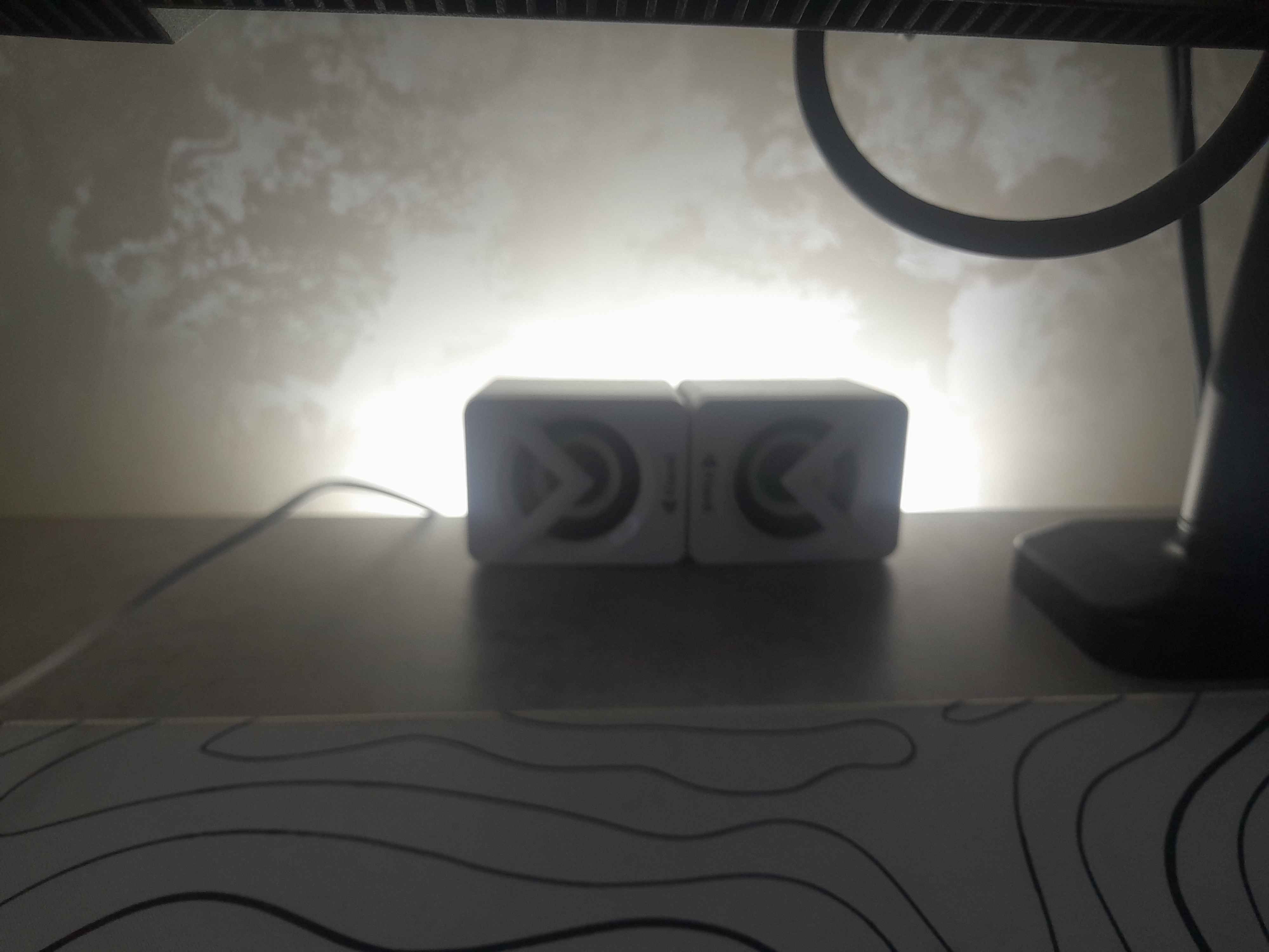 Светильник беспроводной, подвесной на магните, переносной ночник с USB