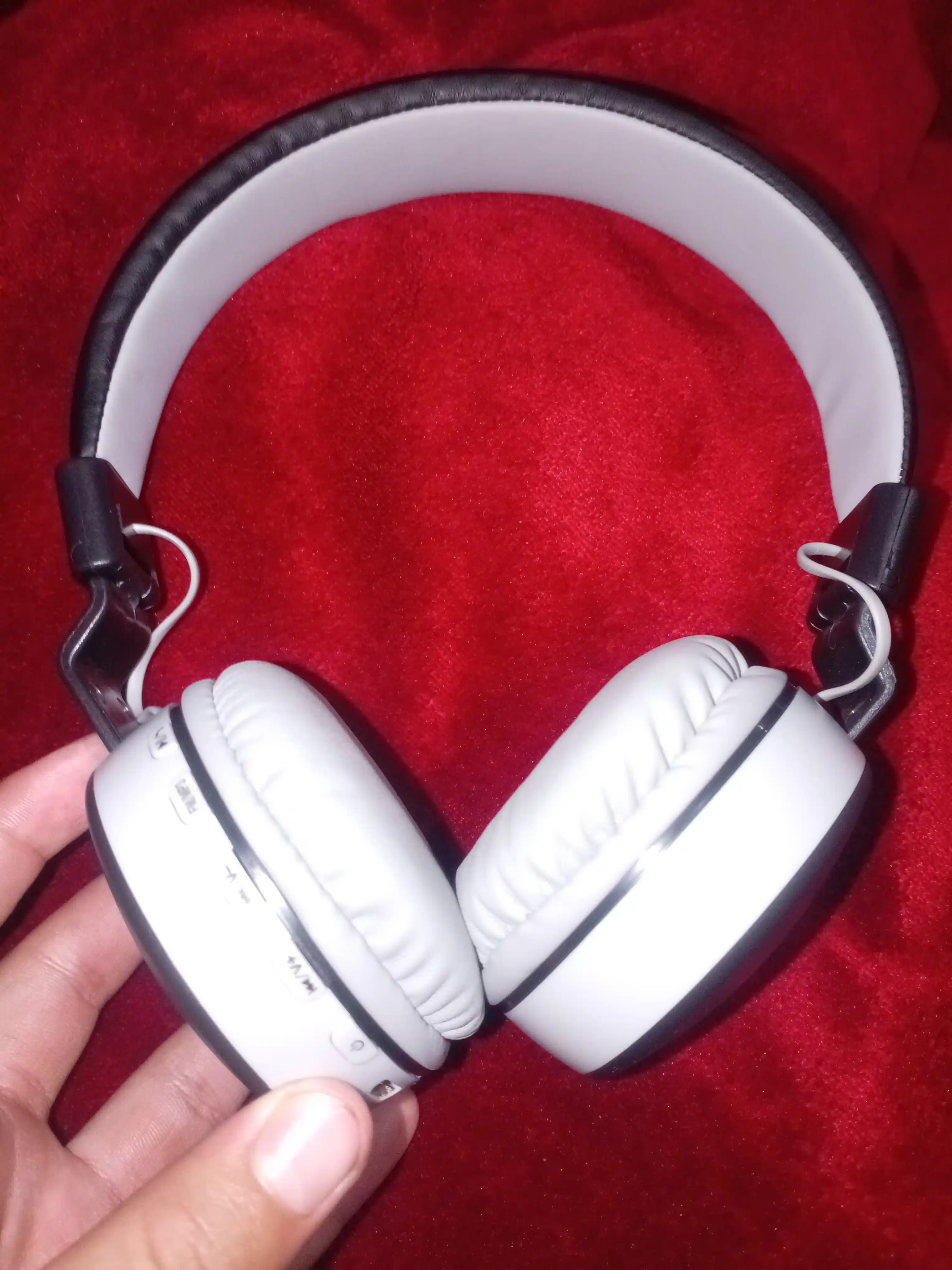 Simsiz Bluetooth quloqchinlar 881A / 771A, telefon va kompyuter uchun