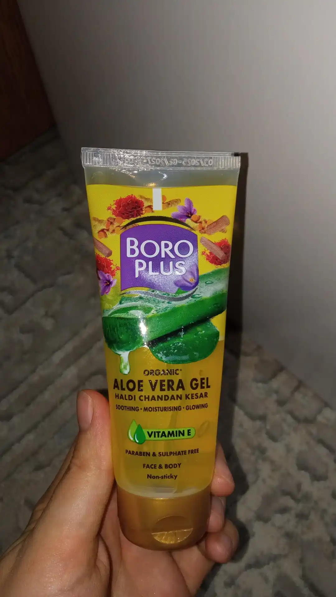 Boro Plus Aloe Vera geli: husnbuzar, kuyish va qichishishga qarshi SOS-vosita, 150 ml