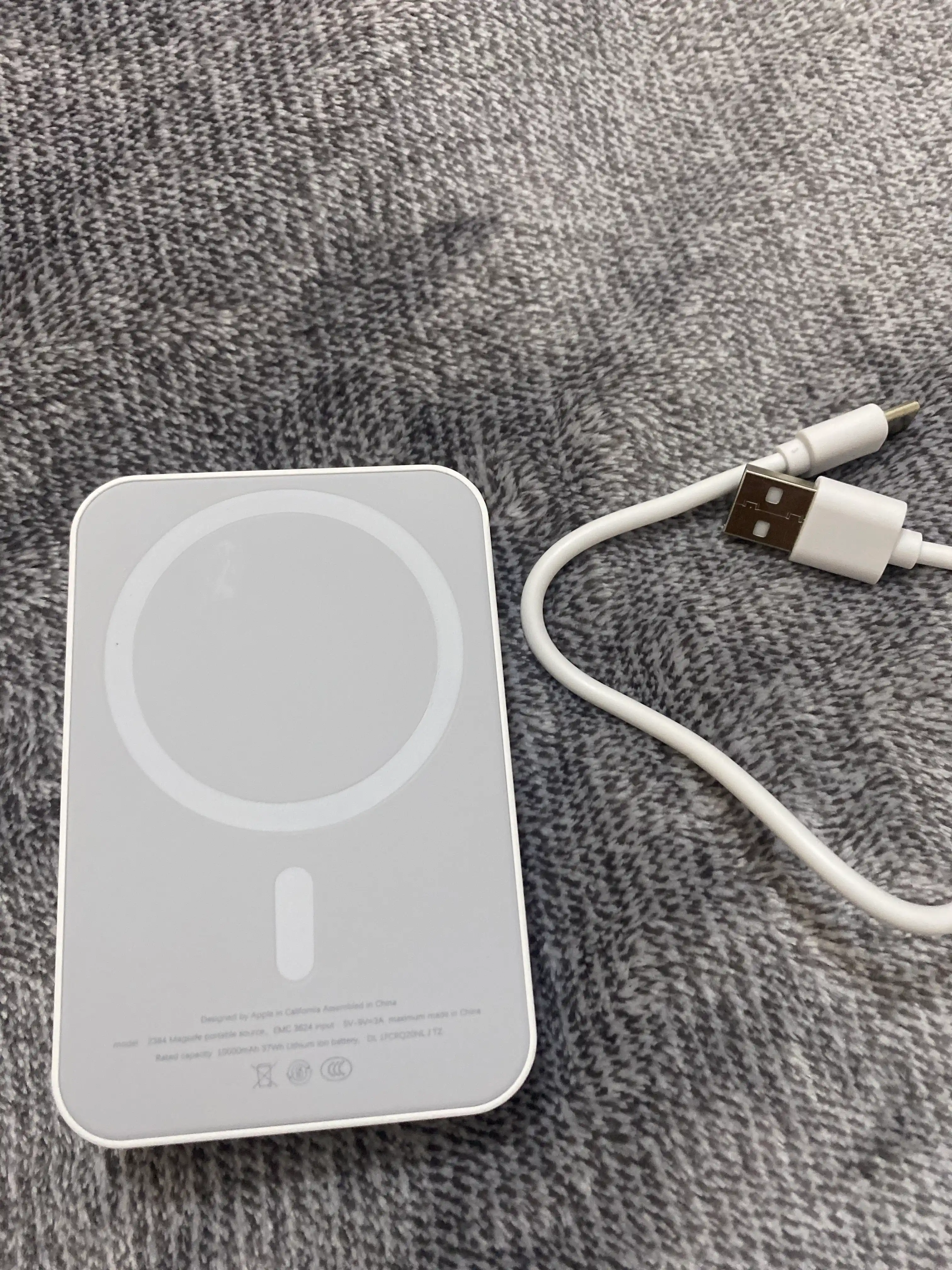 Simsiz tashqi akkumulyator MagSafe Power Bank, iPhone va Android uchun