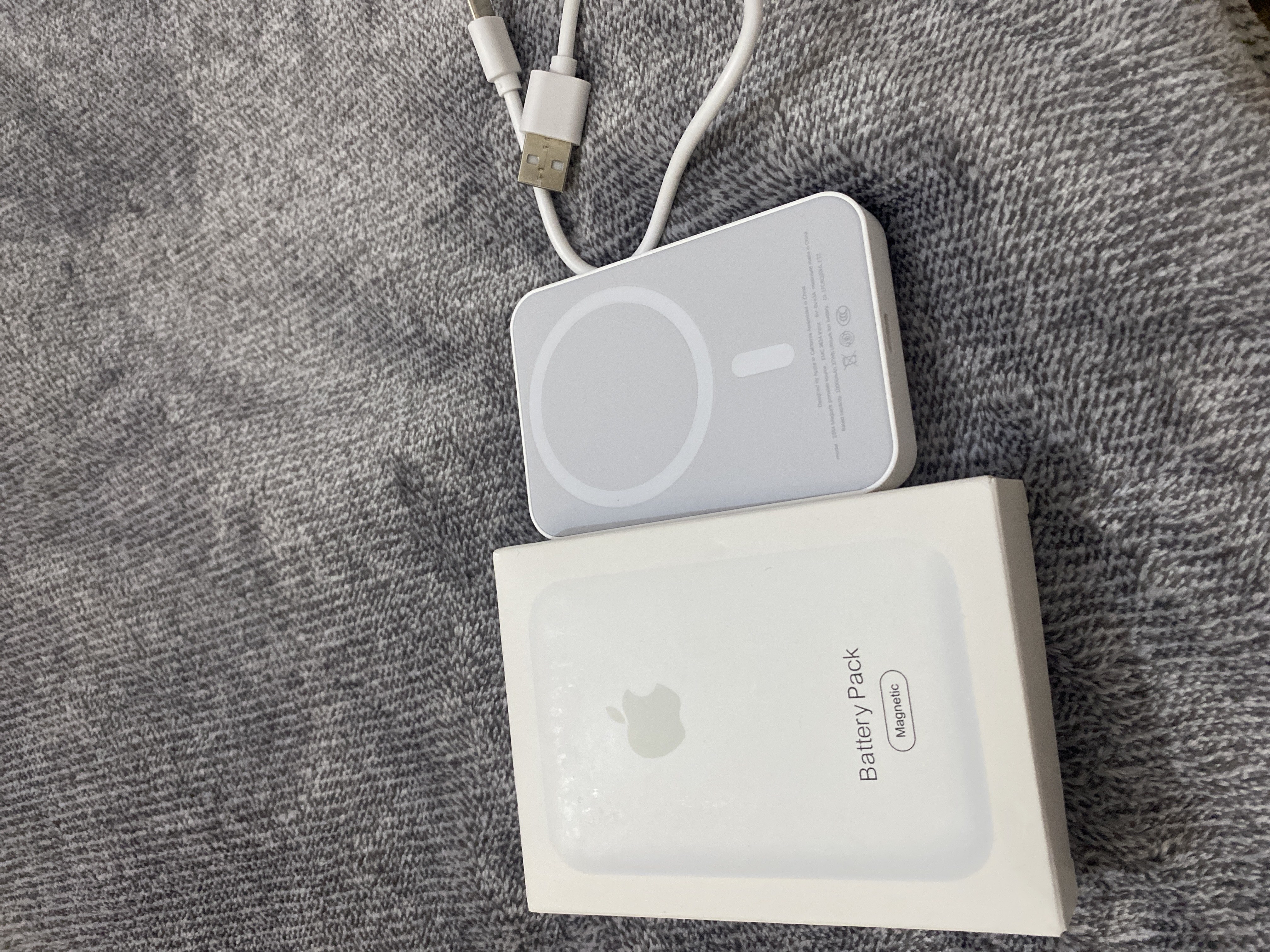 Simsiz tashqi akkumulyator MagSafe Power Bank, iPhone va Android uchun