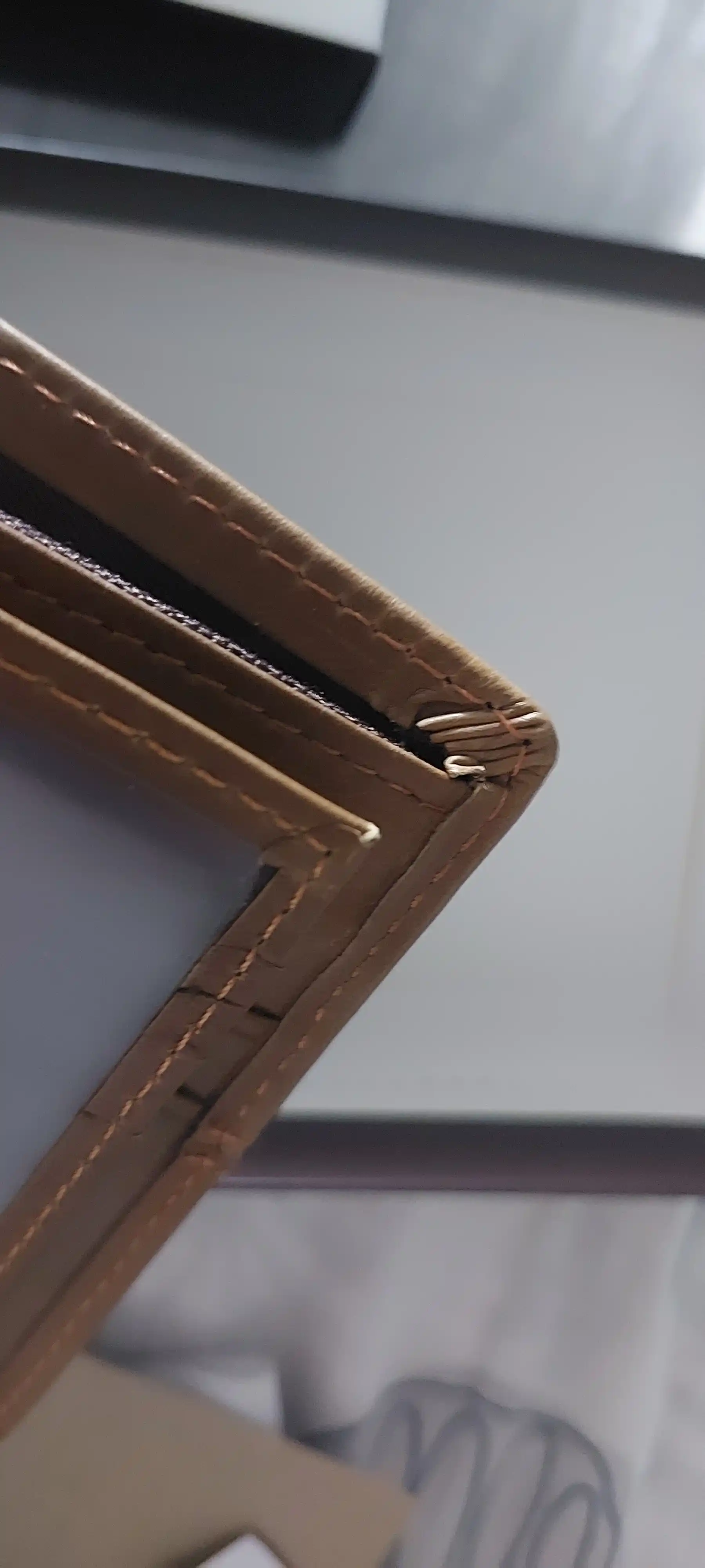 Erkaklar hamyoni Genuine Leather Classic