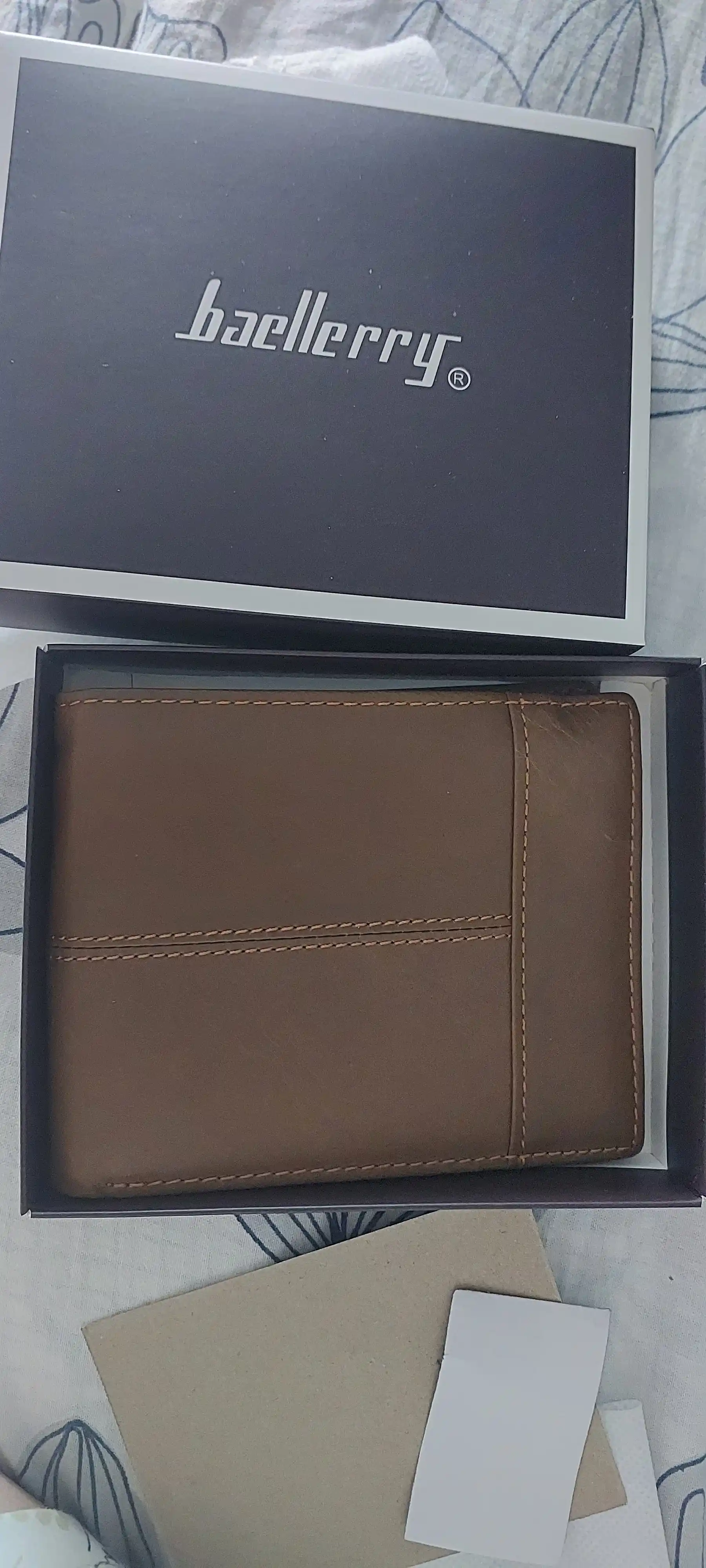 Erkaklar hamyoni Genuine Leather Classic