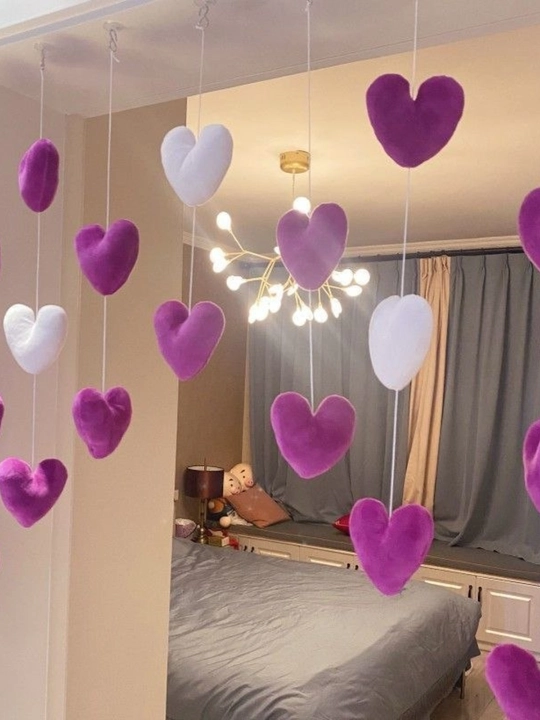 Interyer bezagi, yurakchalar bilan romantik bezak, yotoqxona bezagi