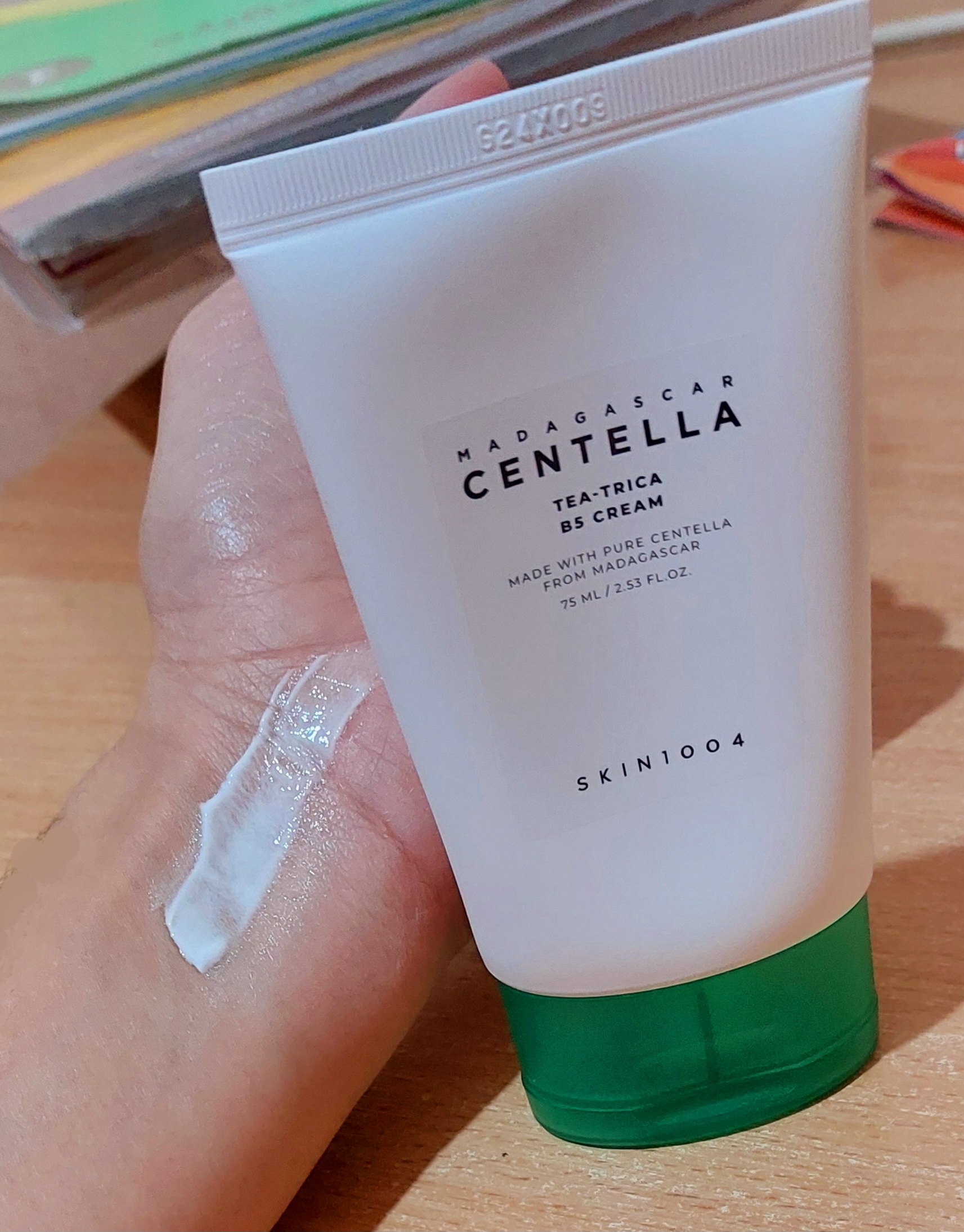 Tinchlantiruvchi tasirga ega namlantiruvchi krem SKIN1004 Centella kremi, 75 ml