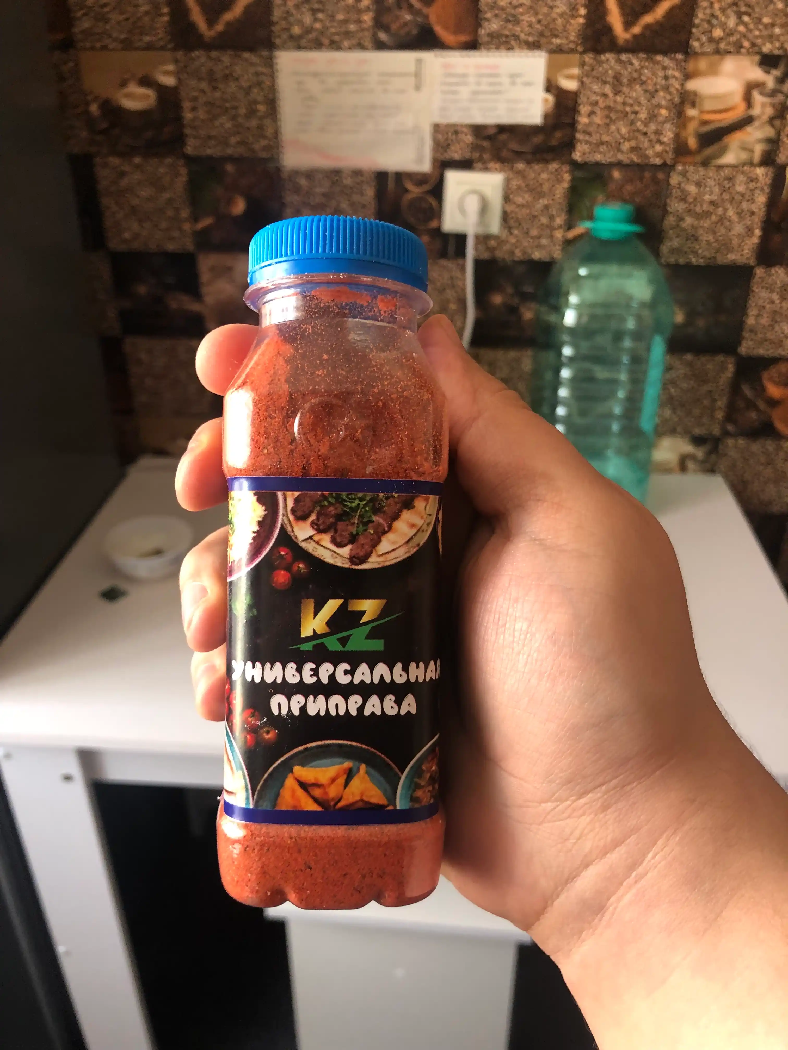 Специи, тмин, черный перец, куркума, корица