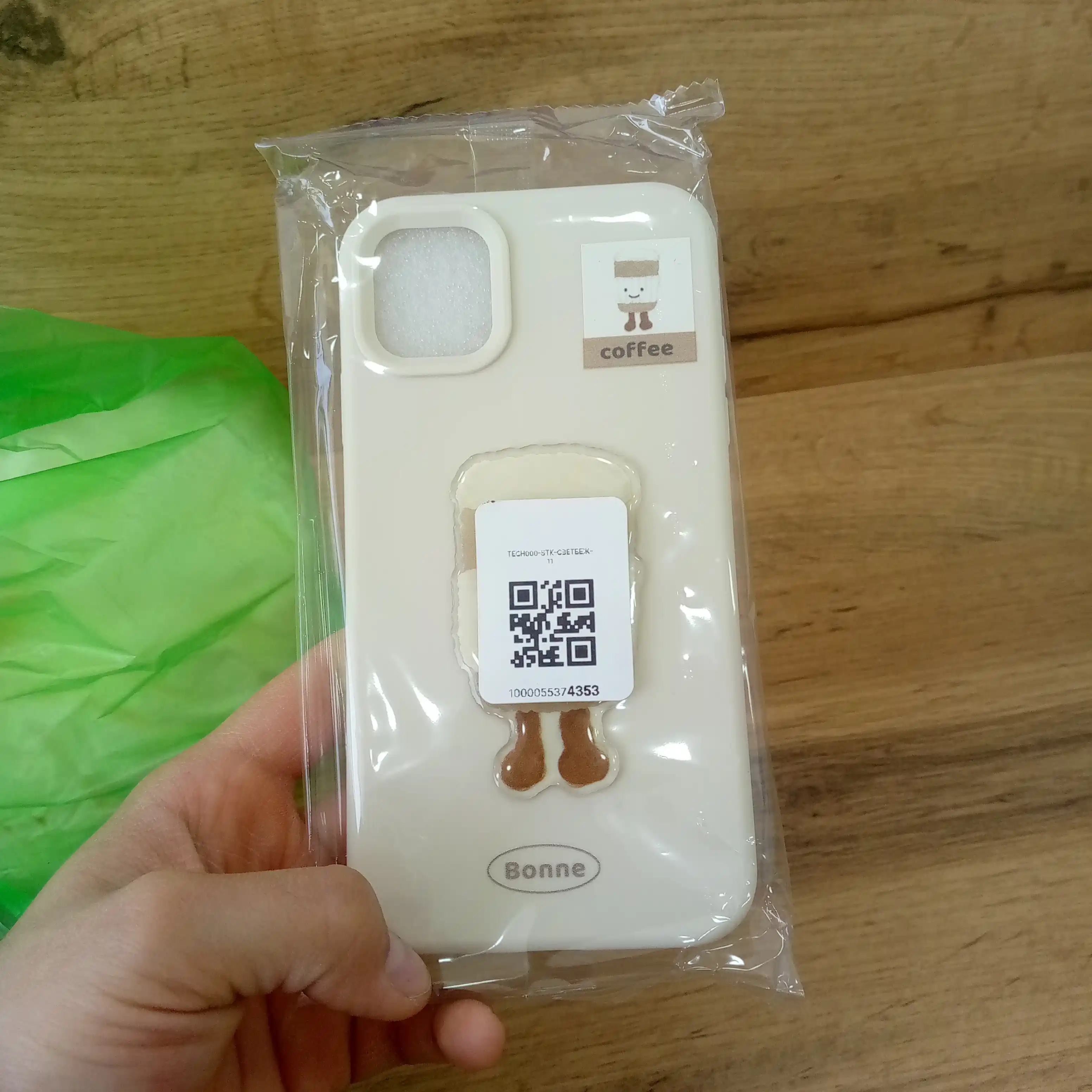 iPhone 11/12/13/14/15/16 Pro/ProMax uchun 3D stikerli yoqimli silikon g‘ilof