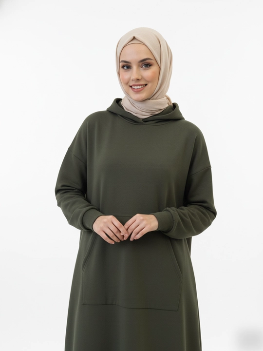 Kapyushonli cho'ntakli ayollar ko'ylagi