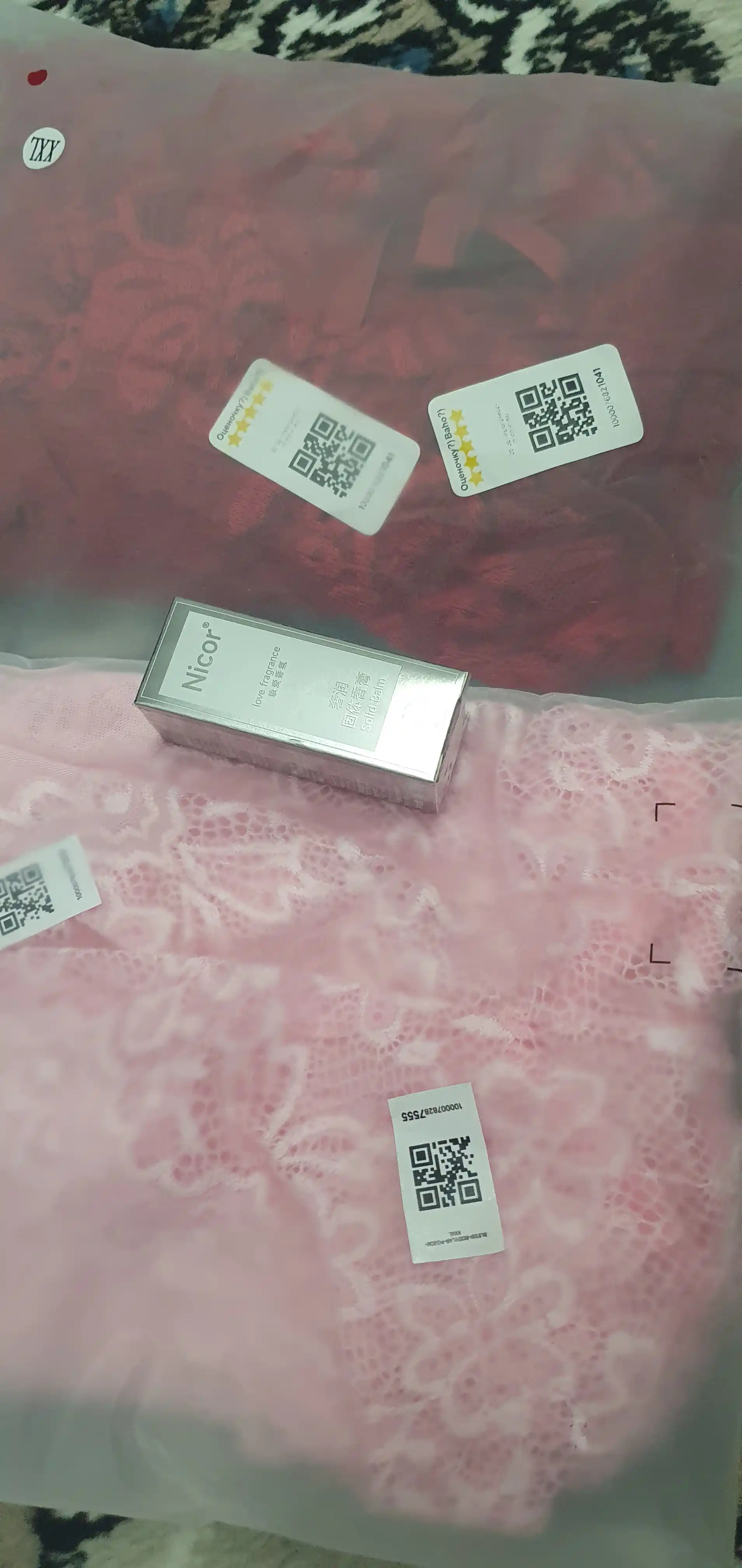 Ayollar to‘rli bodi, orqasi ochiq ichki kiyim, yopiq ichki yubka, pijama