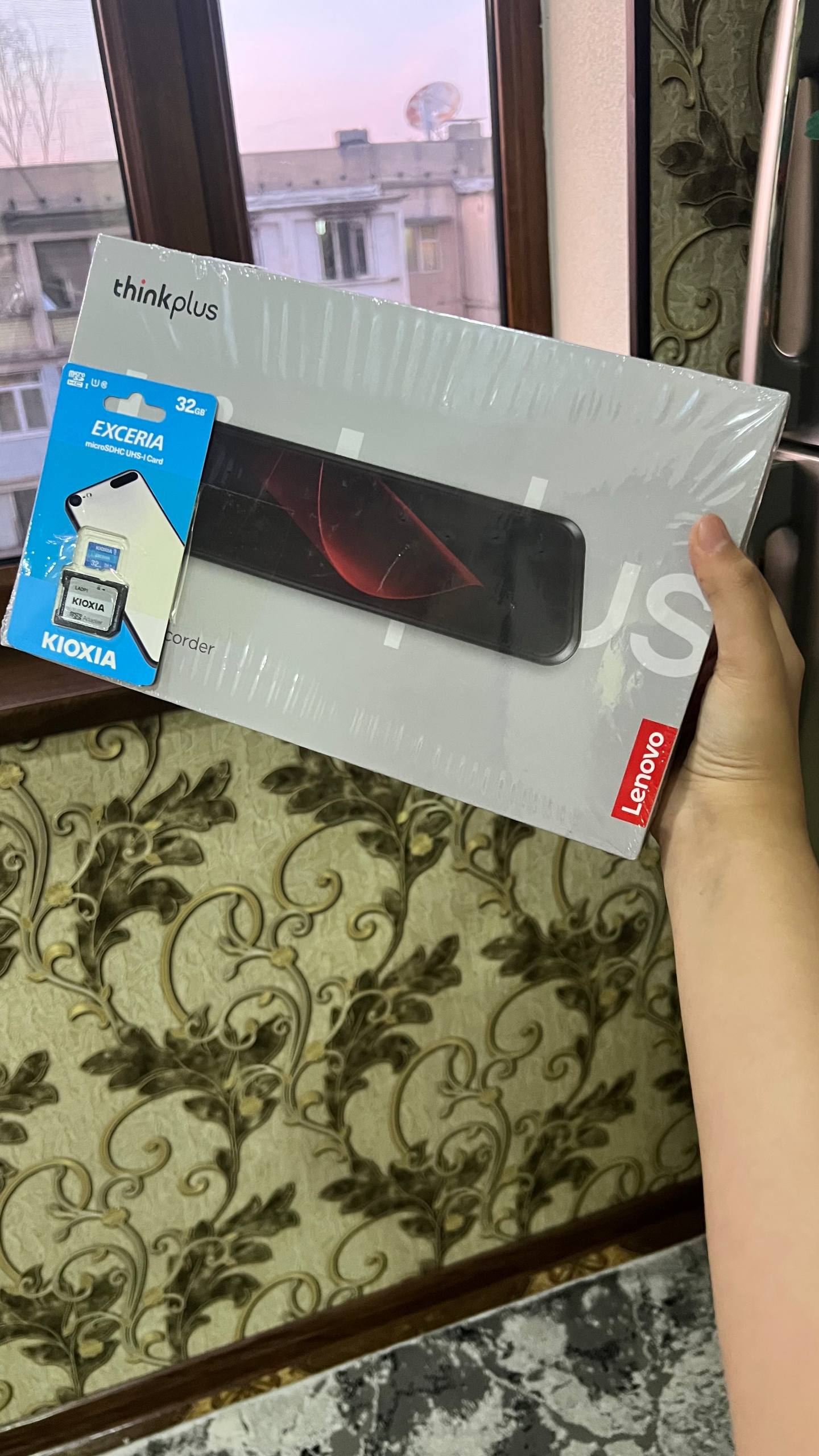 Видеорегистратор Lenovo HD thinkplus, с сенсорным экраном + 32Gb флешка подарок