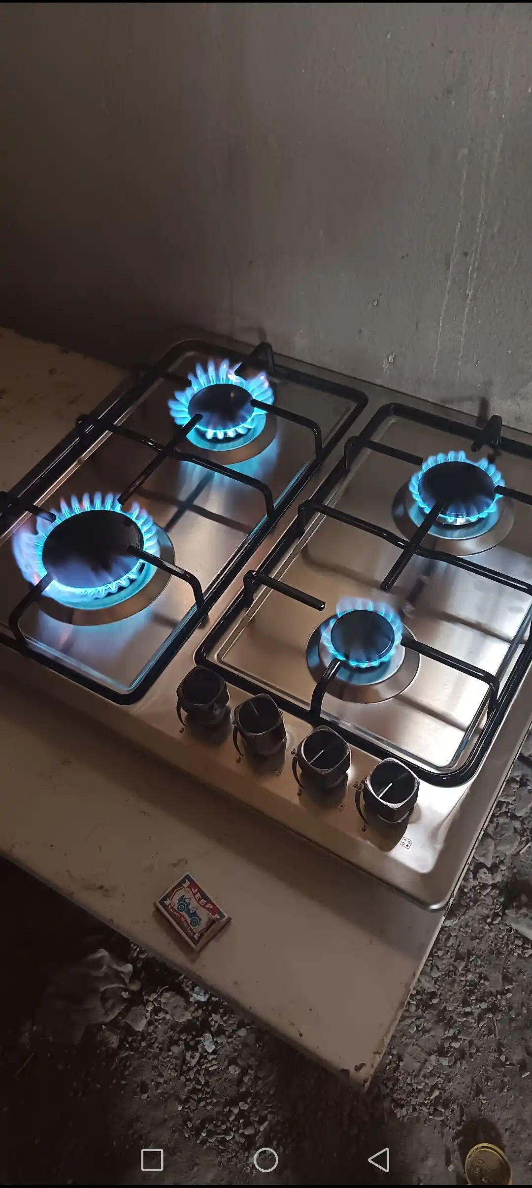 Magna pishirish paneli 35 seriya, 4 ta gaz konforka, avtoyondirgich