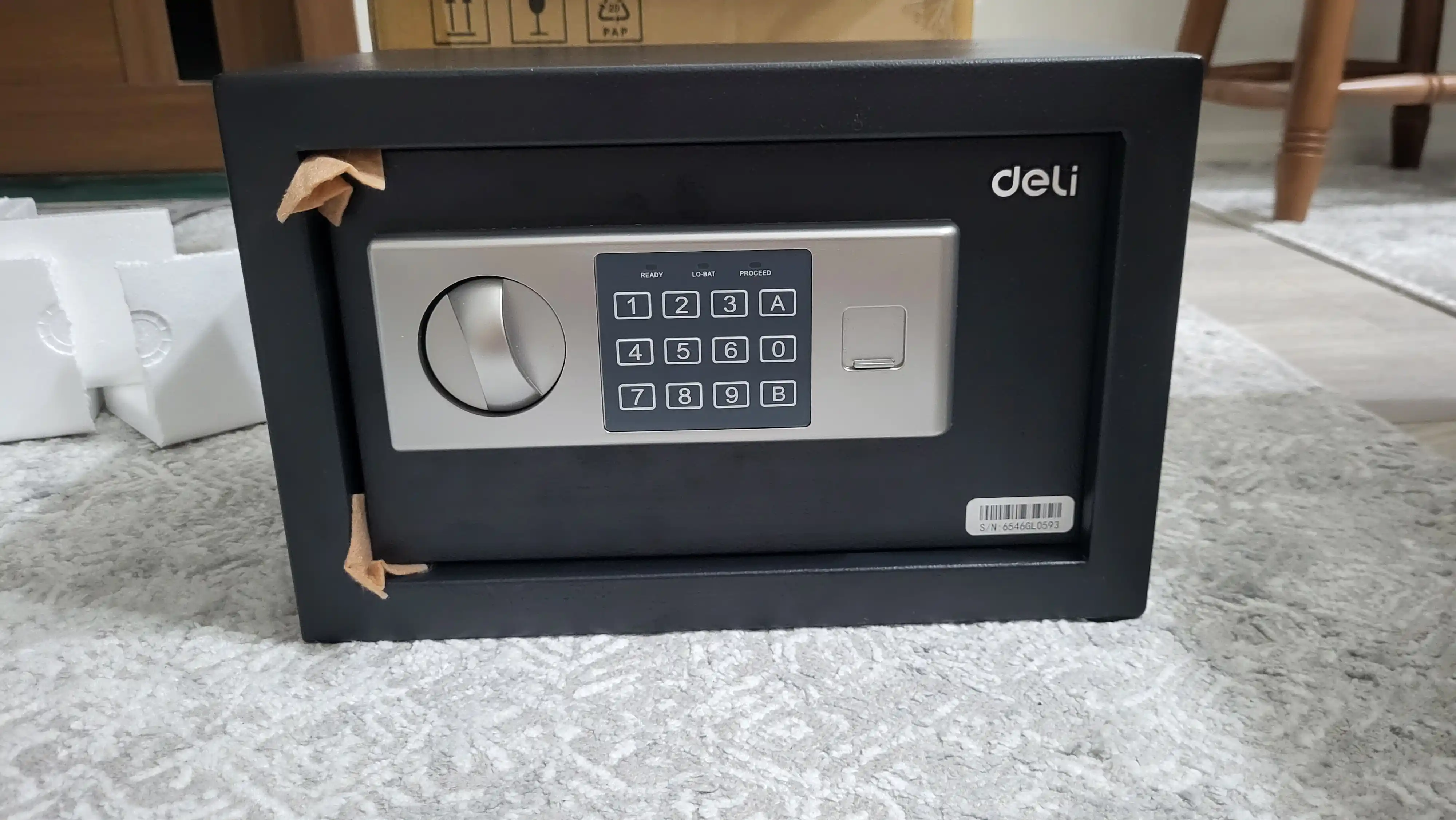 Сейф 200*310*200 ET520 Deli, электронный замок + ключ, черный, 4 кг