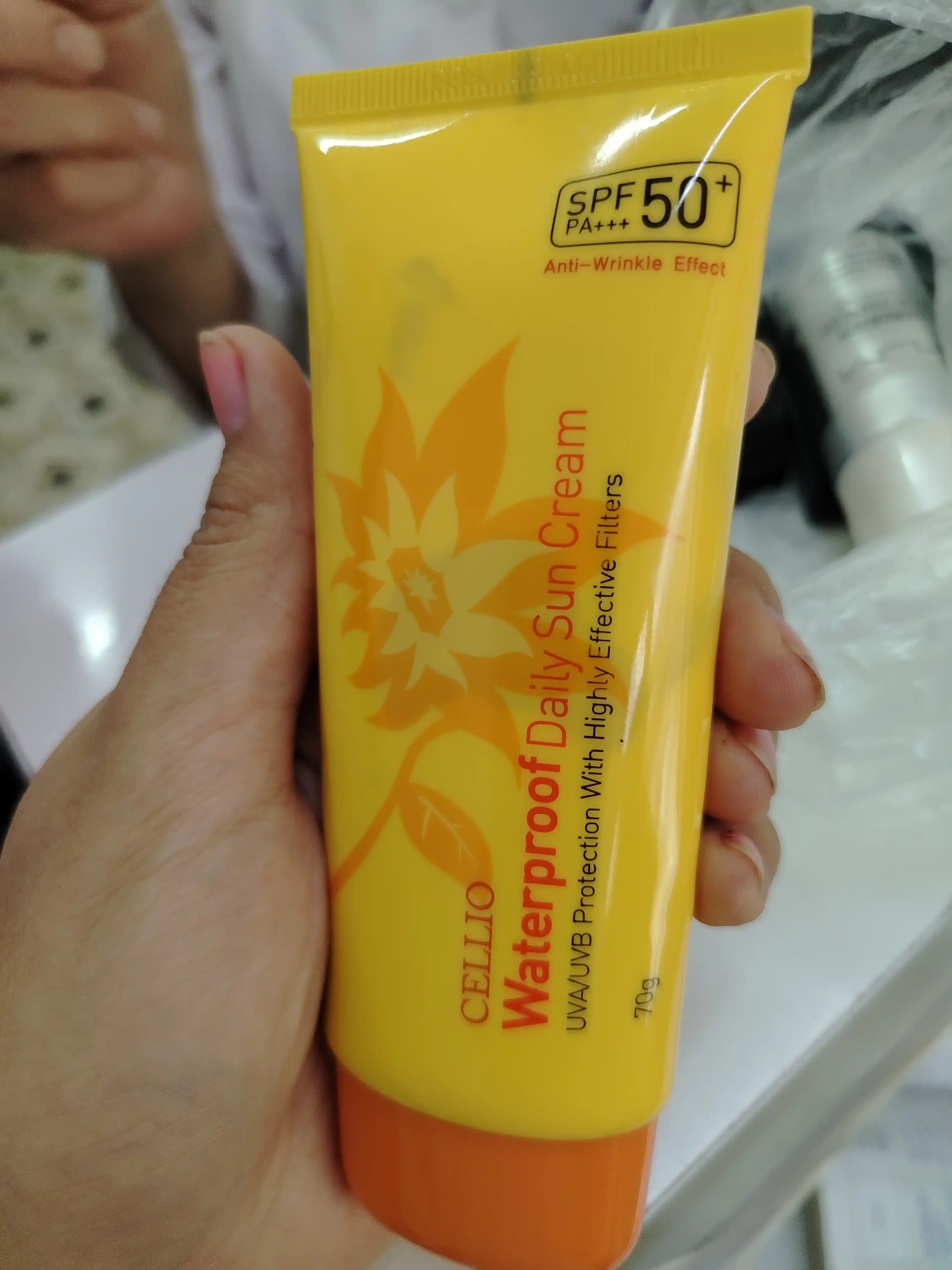 Quyoshdan himoyalovchi SPF 50+, namlantiruvchi,oziqlantiruvchi zagar krem, Cellio