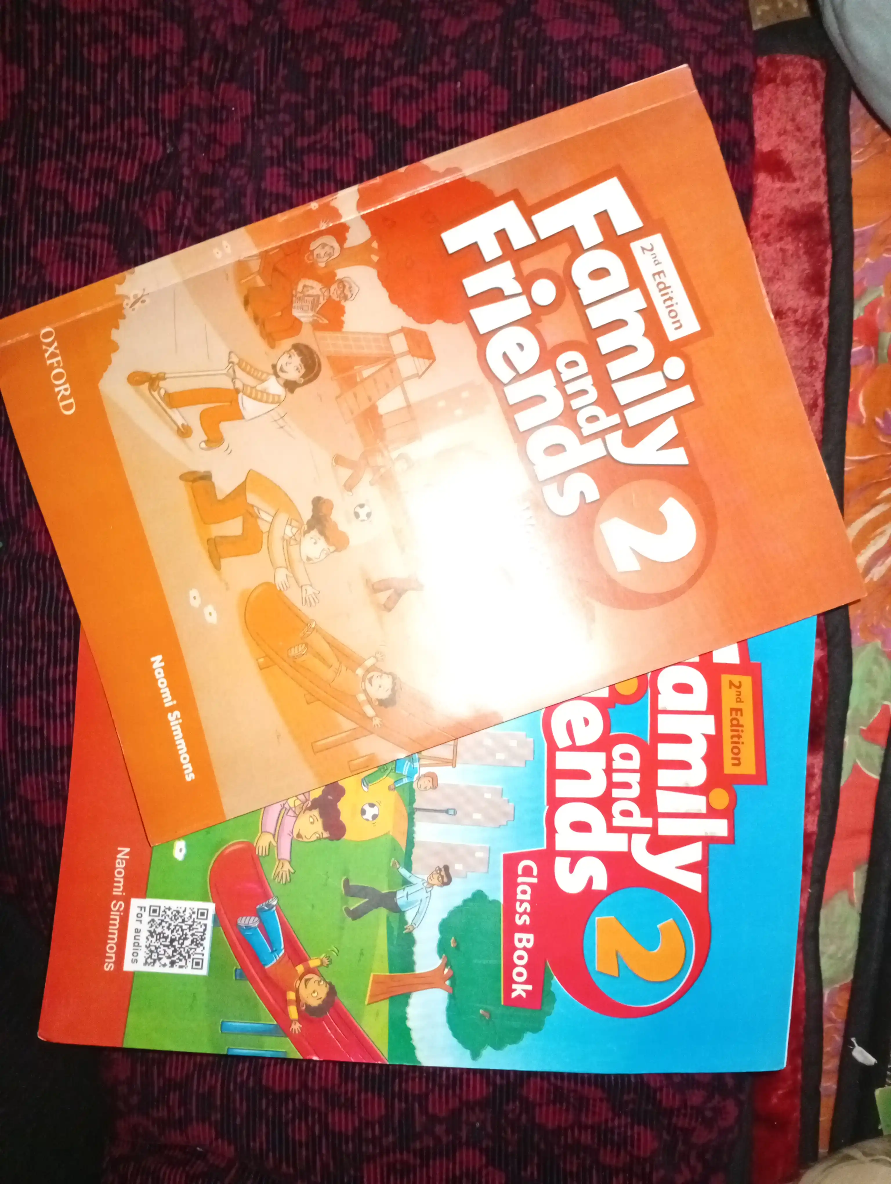 Family and Friends 1, 2 Class Book+Workbook Naomi Simmons 240x170