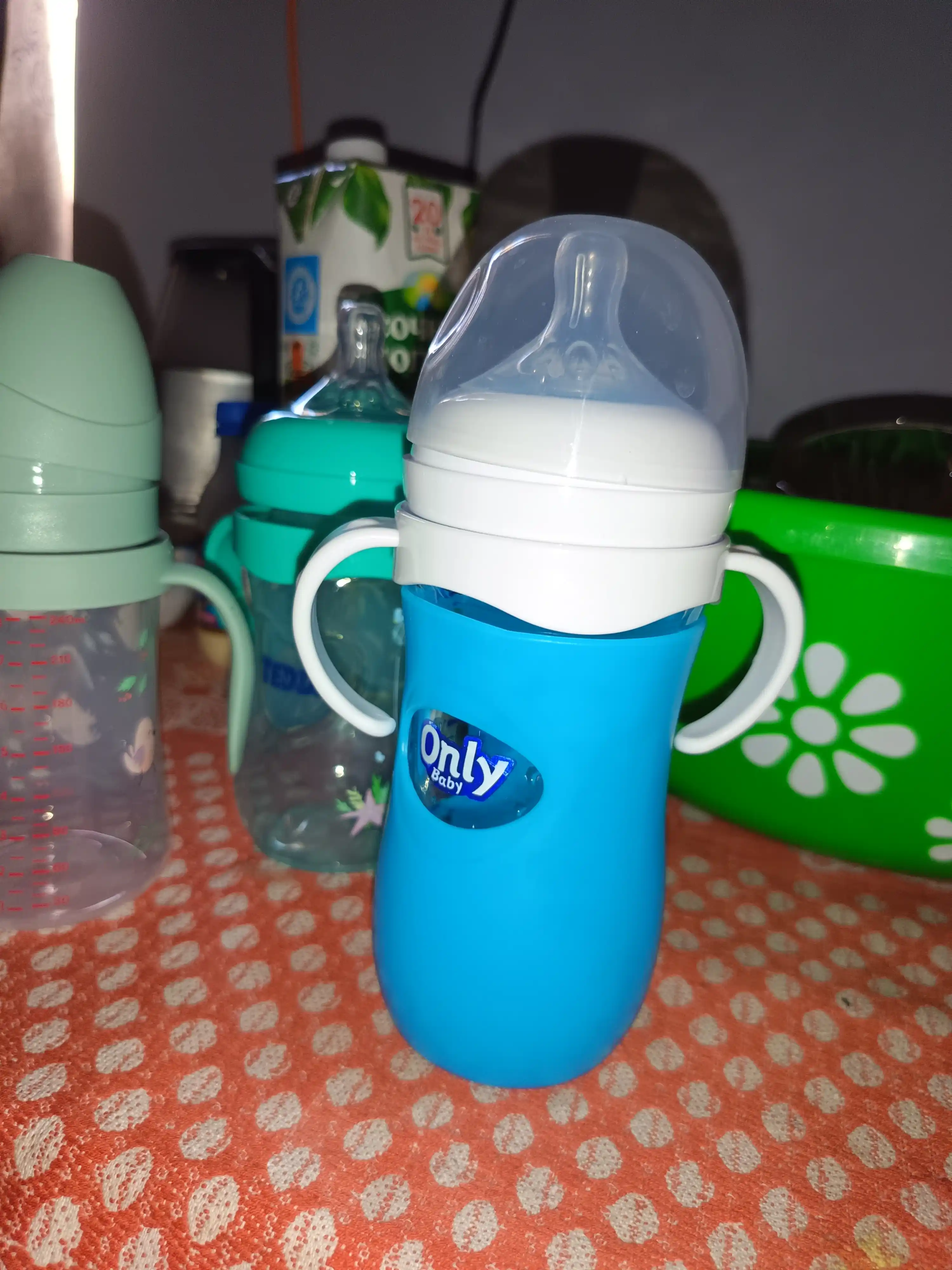 Bolalar uchun oziqlantirish uchun shisha antikol shishasi, qopqog‘i va tutqichlari bilan, 120, 240 ml