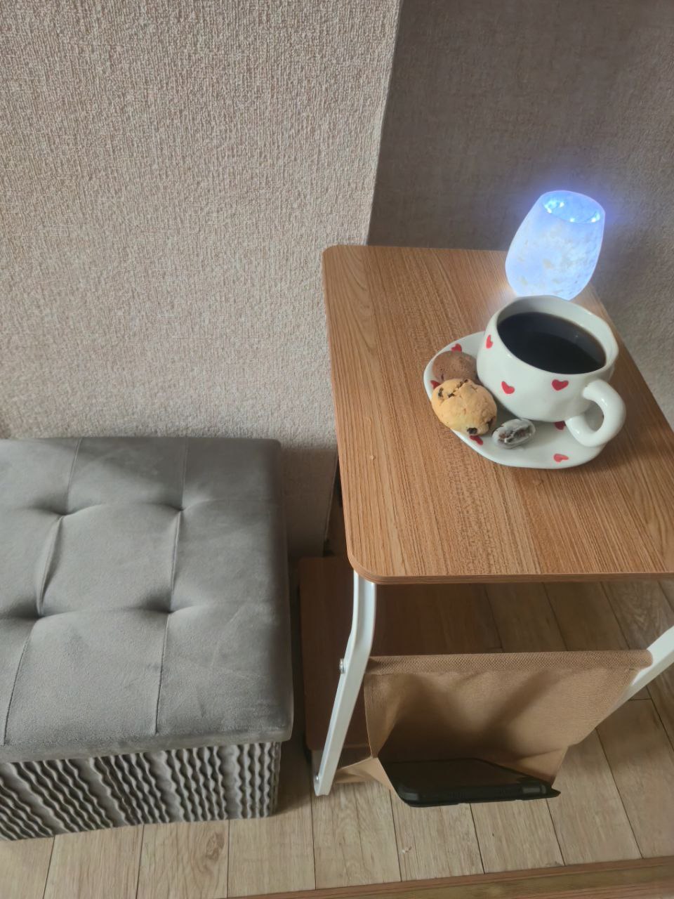 Yopiq kofe stoli, kofe, katlama, minimalist, ovqatlanish kofe stoli