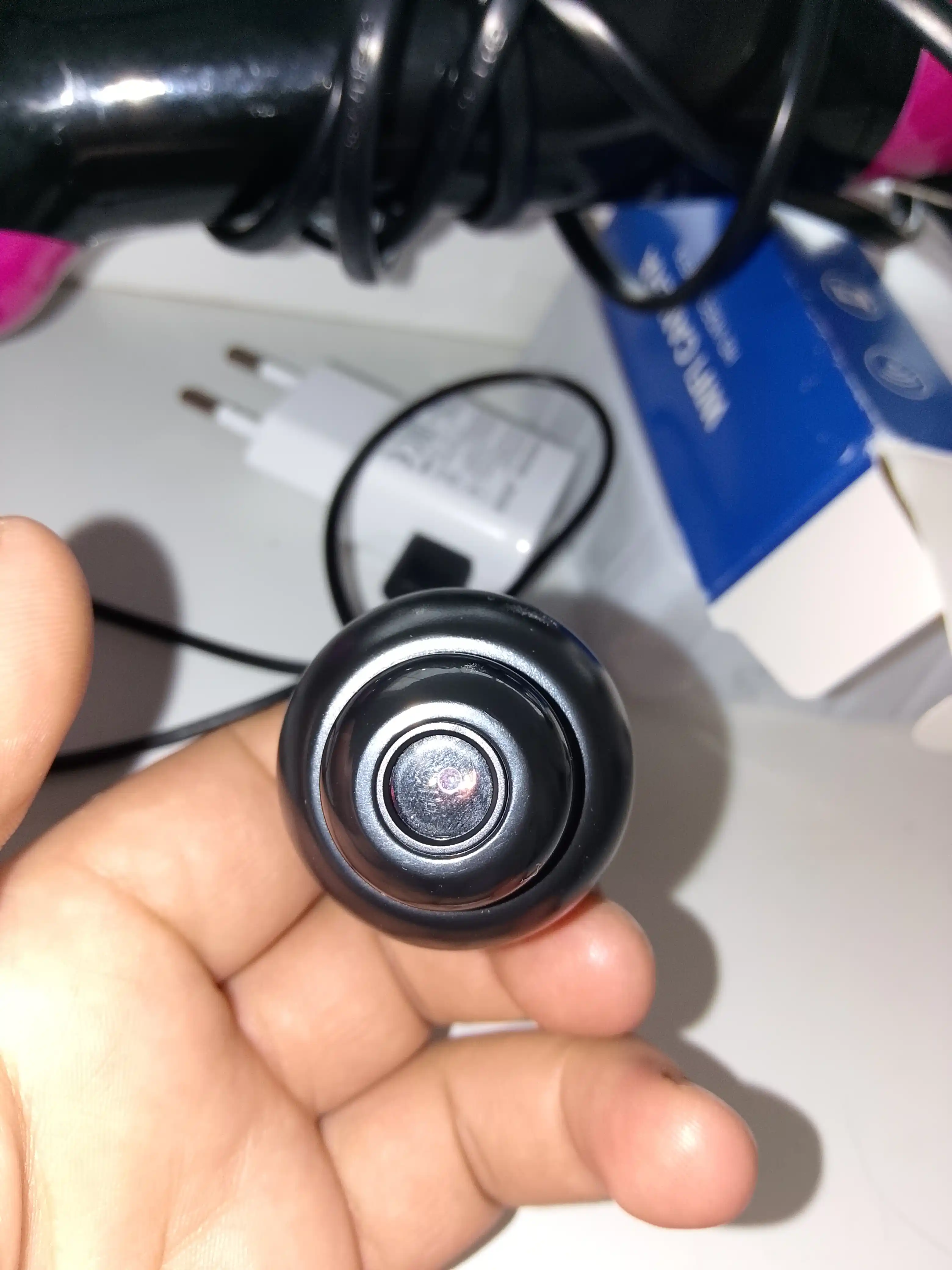 Mini Wi-Fi kamera X5, o'rnatilgan akkumulyator bilan