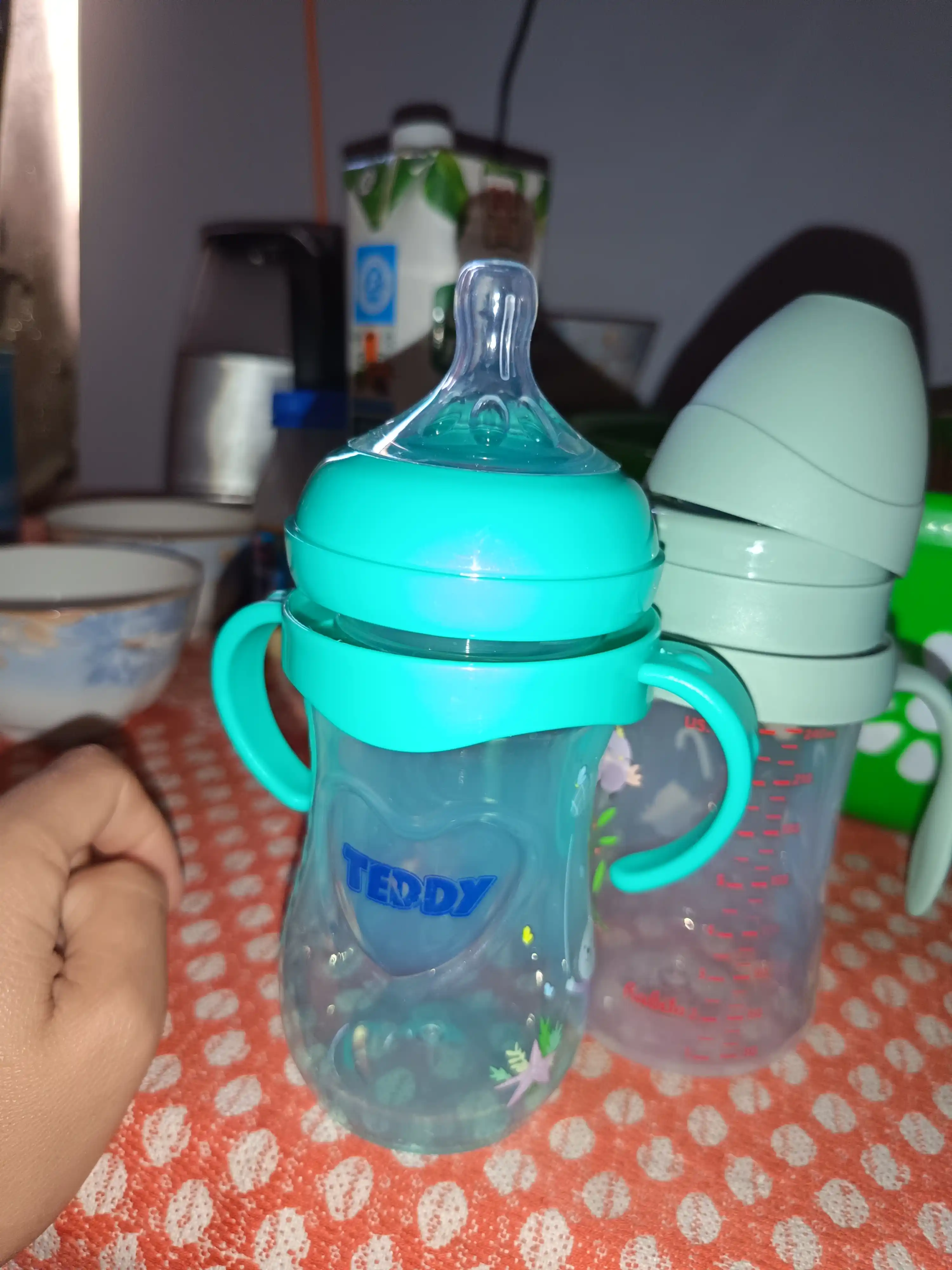 Kasha uchun bolalar butilkasi Teddy, to‘kilmaydi, ruchkali, 60, 125, 260, 330 ml
