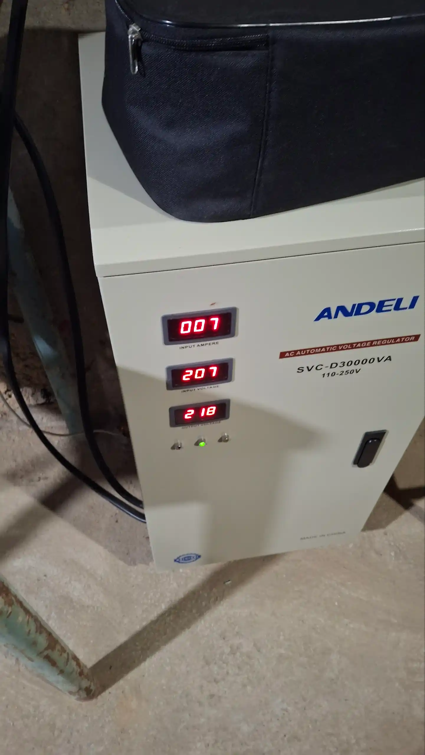 Латерный Стабилизатор напряжения Andeli SVC - D 30000, 30 кВт, 220 Вт