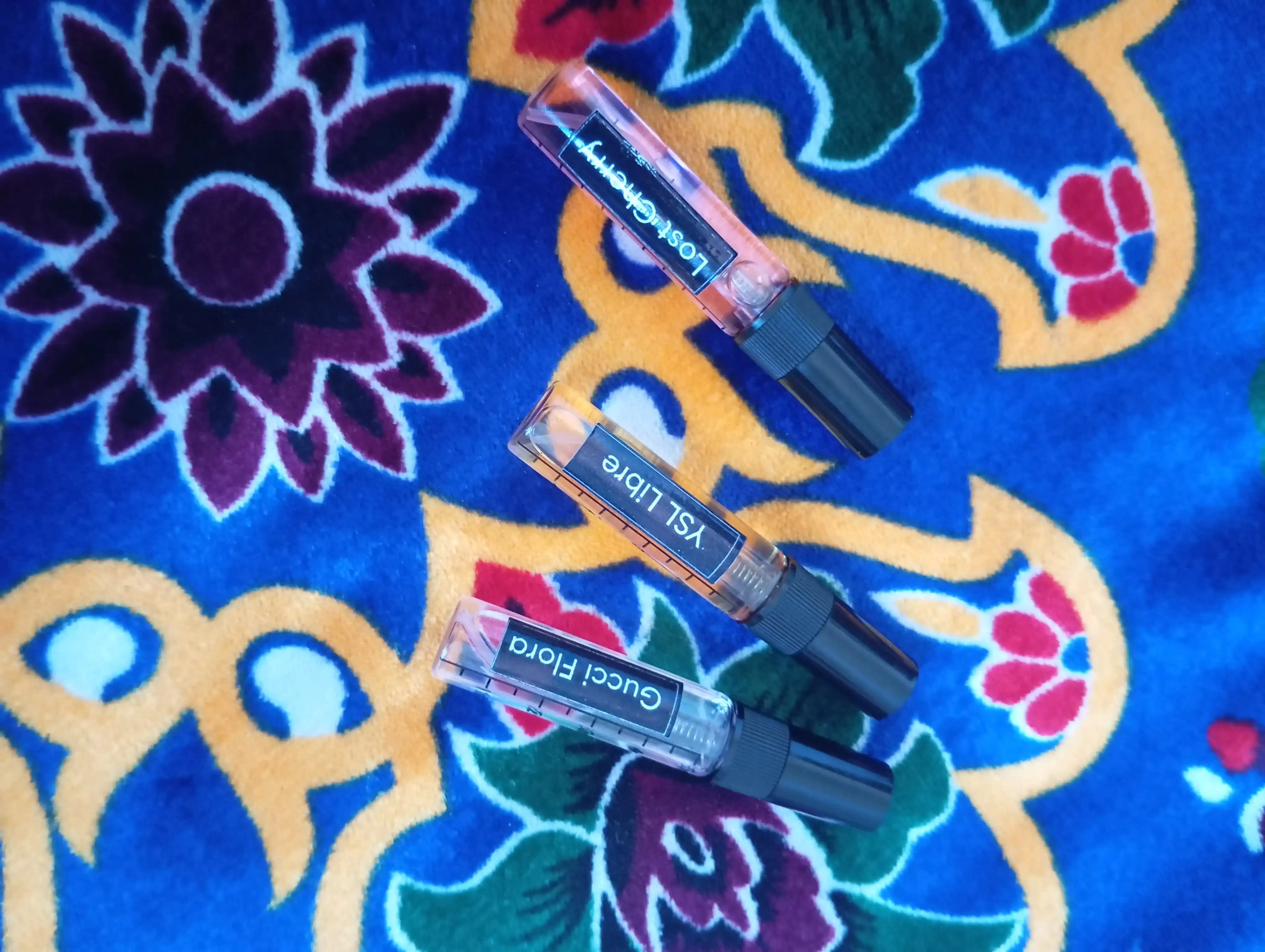 Ayollar uchun atir Lost Cherry Tom Ford, YSL Libre, Gucci Flora 3 ayollar ifori