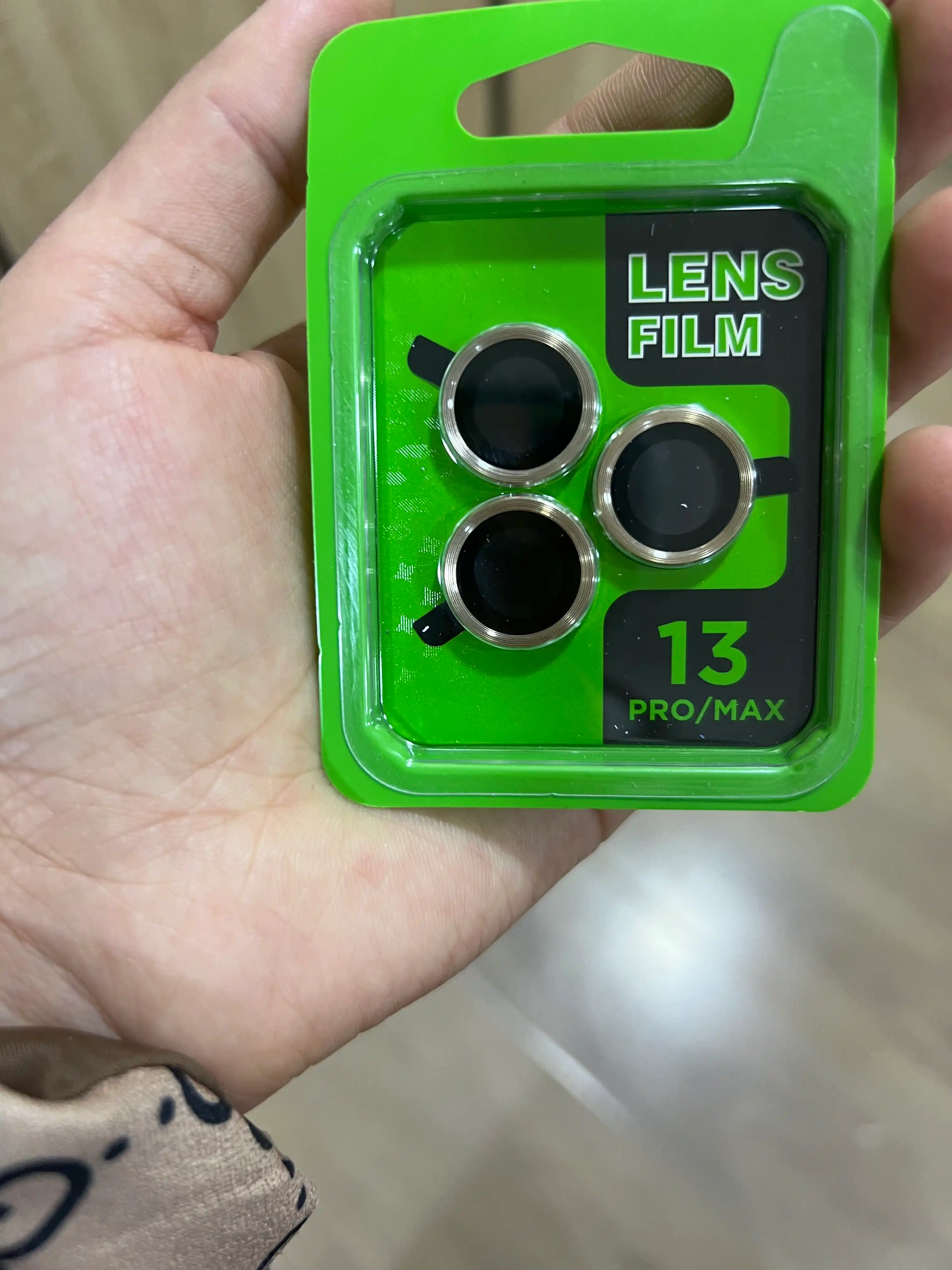 Защитное стекло на камеру Apple iPhone 11, 12, 13, 14, 15, 16, 17  Pro / Pro Max