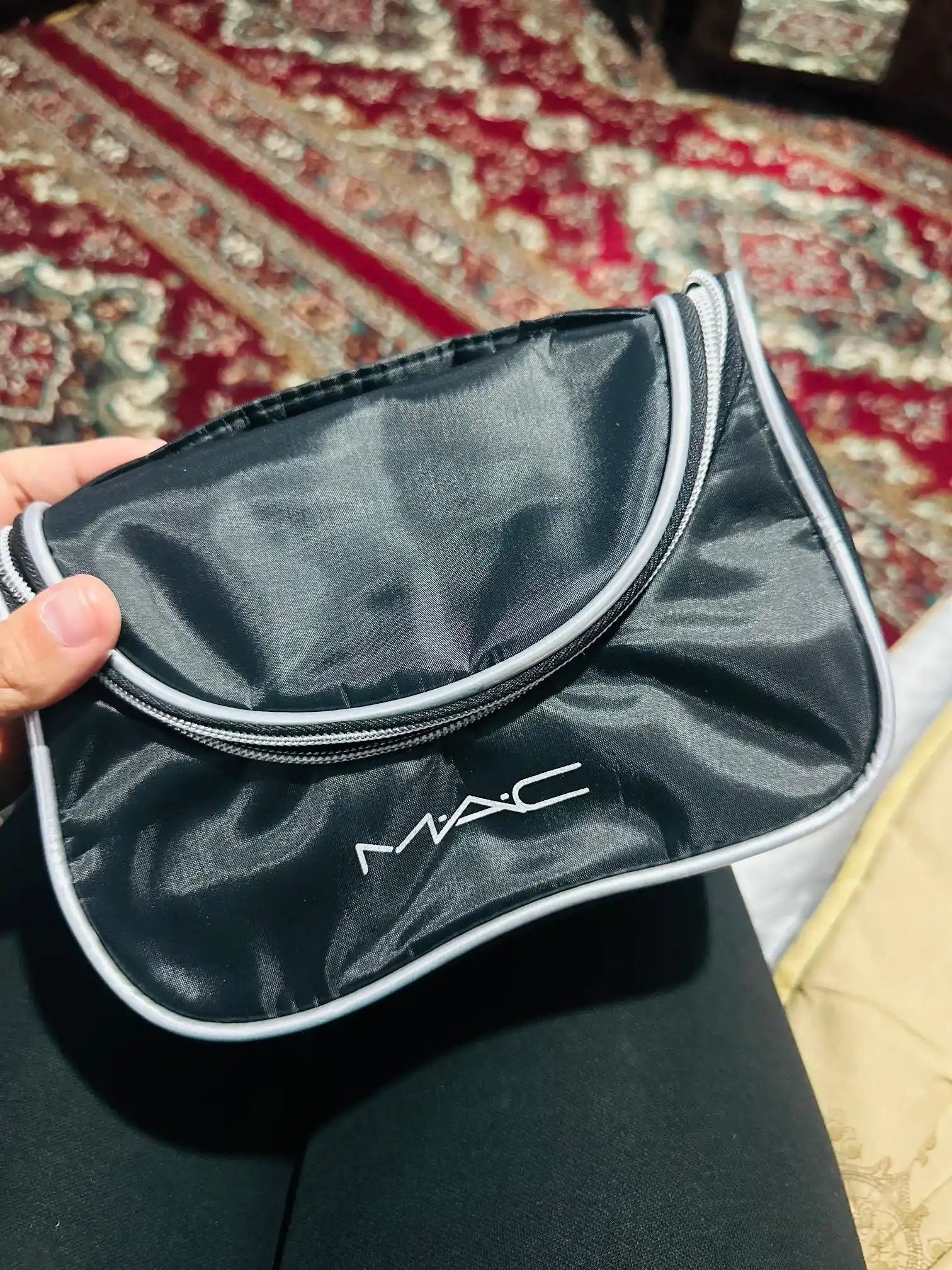 Сумка косметичка на молнии непромокаемая, с ручкой MAC