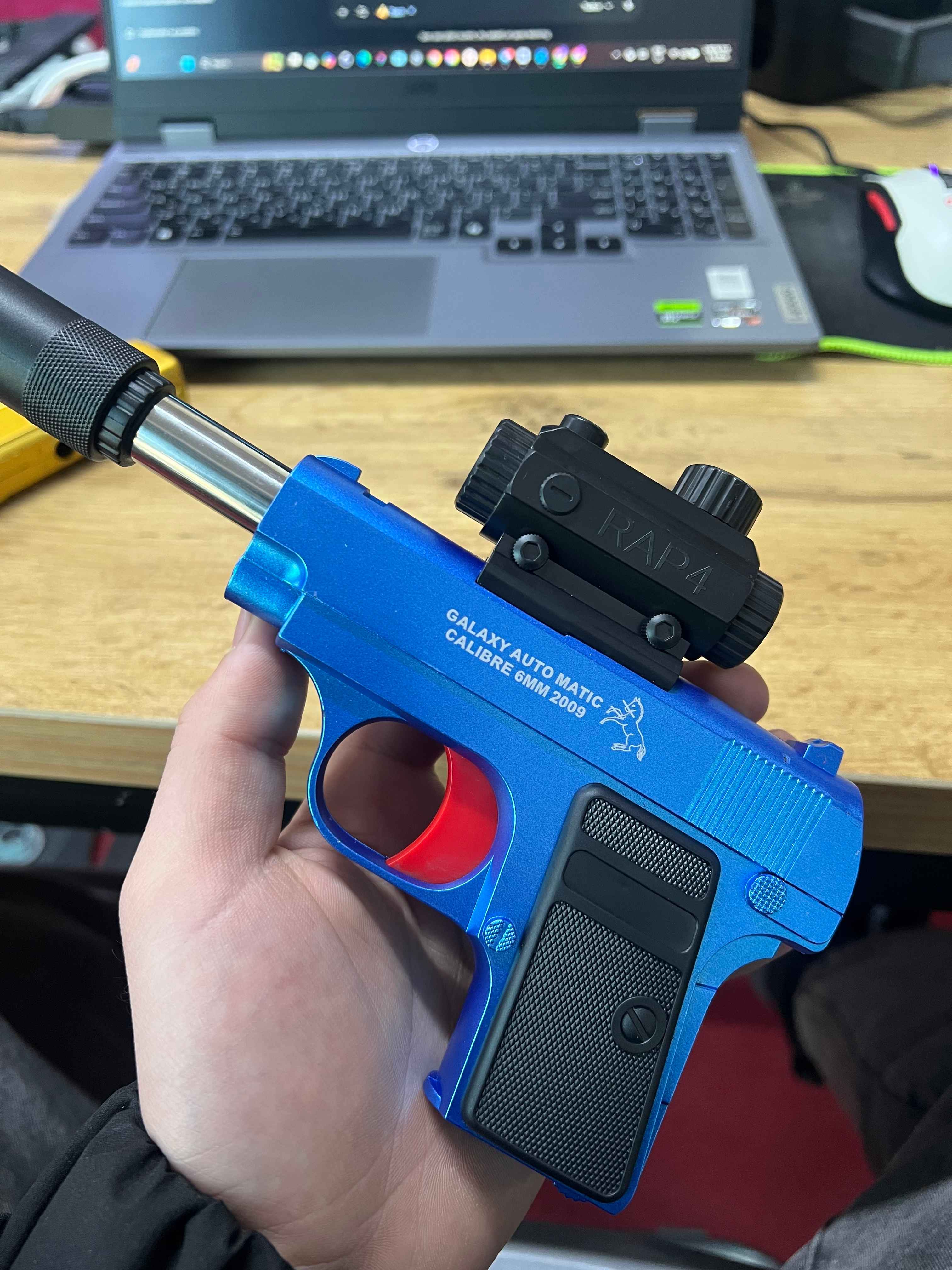 Орбизный автомат M416 — игрушечный автомат, который стреляет орбизами, 1000 орбизов