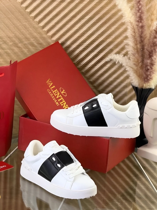 Женские кроссовки Valentino Garavani с коробкой и документами для зимы и весны 36-41
