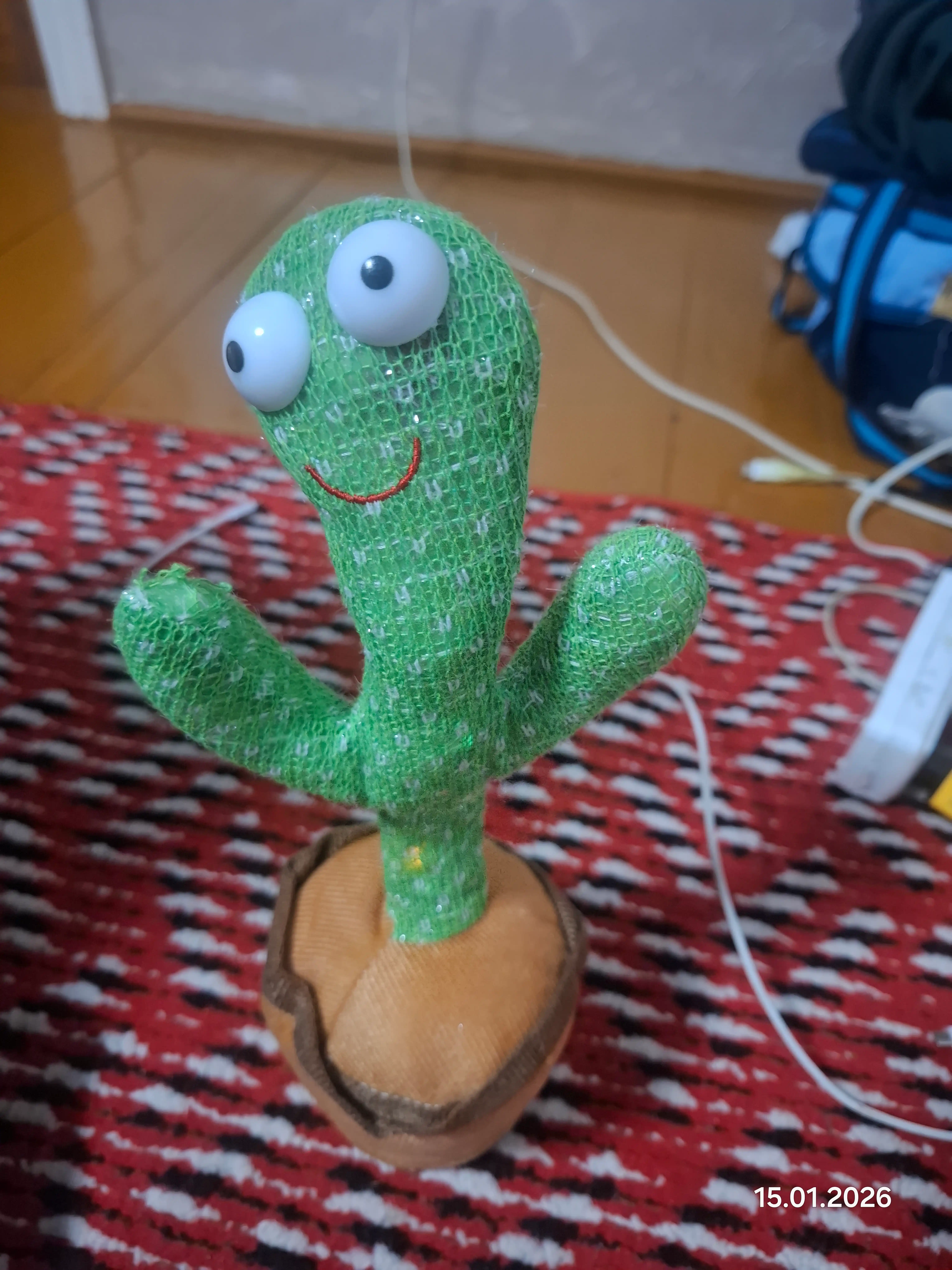 Musiqali kaktus, Raqs qiluvchi va so‘zlovchi kaktus, LED chiroqli, USB zaryadka
