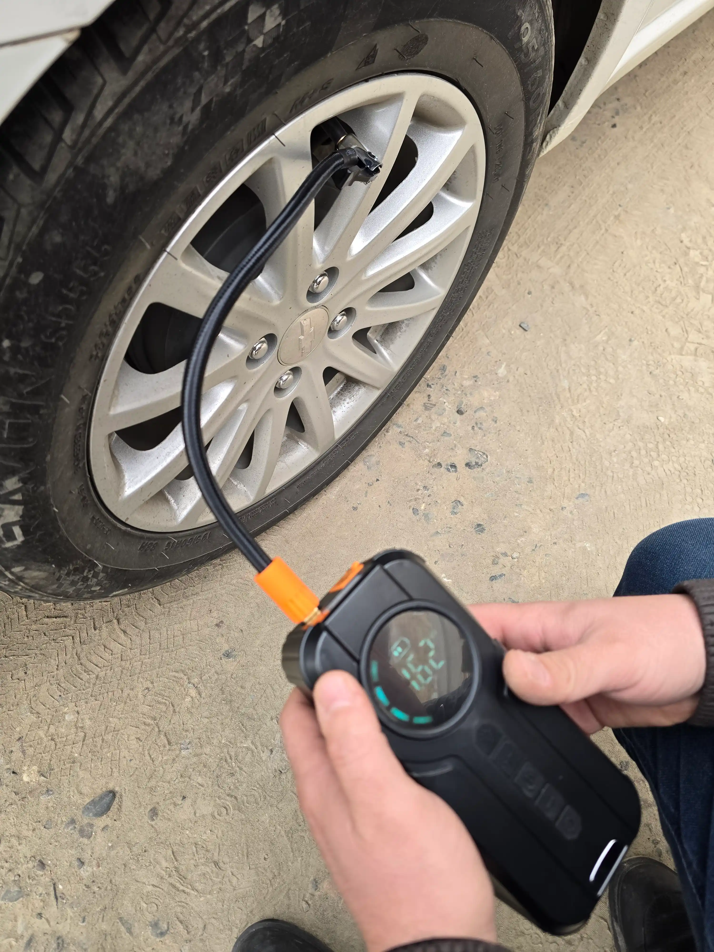 Avtomobilni ishga tushirish va quvvatlash moslamasi, Starter 10000 mAh + kompressor, nasos