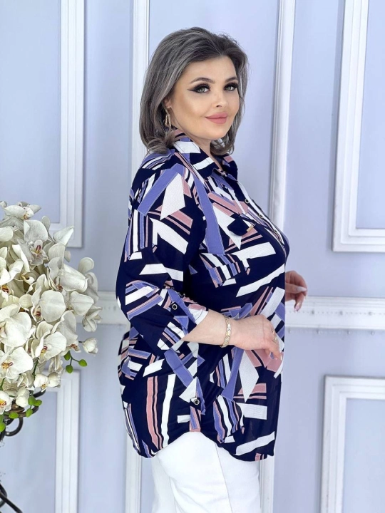 Katta o'lchamli yoqali bluzka 60-70