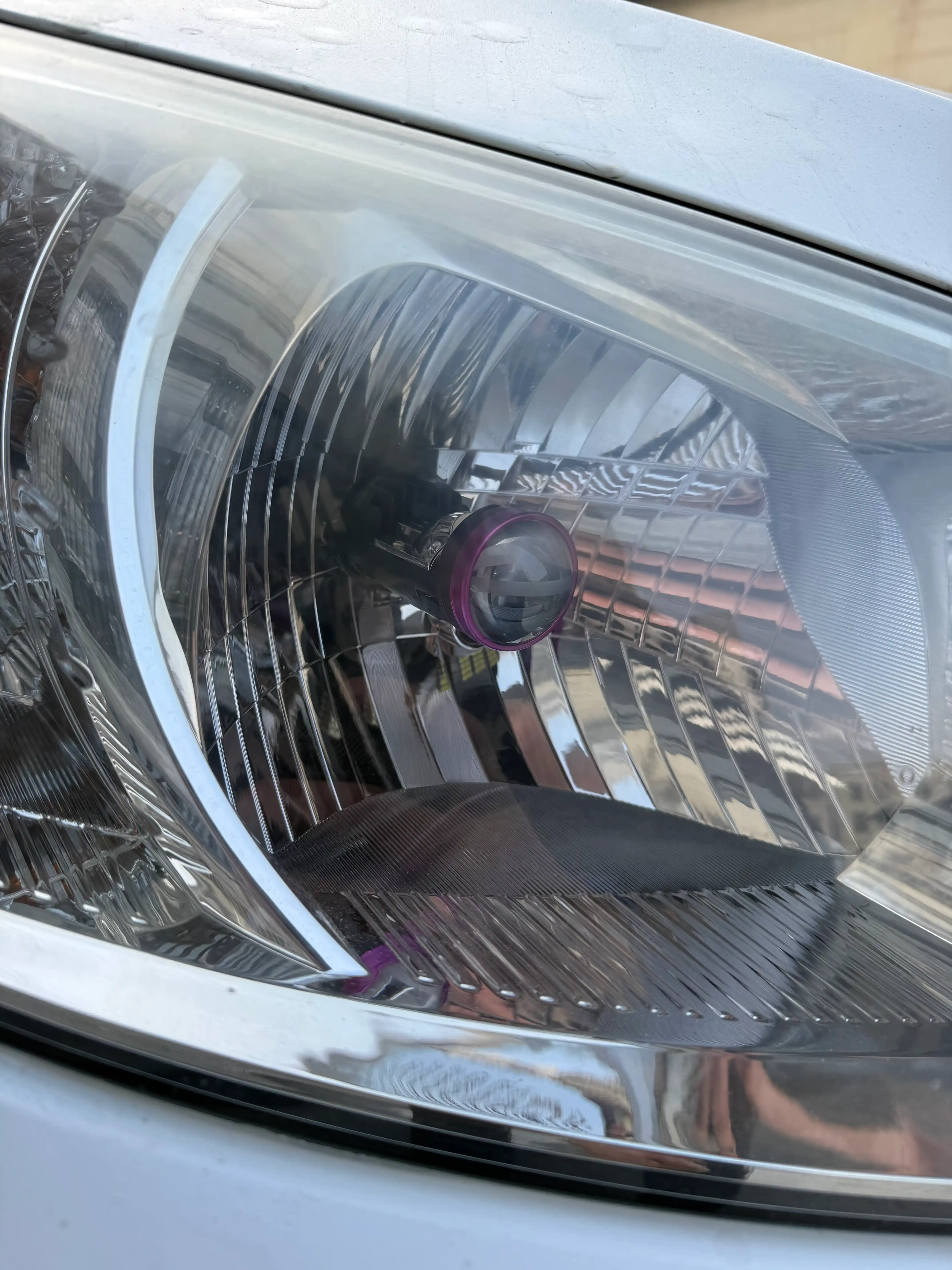 Светодиодные лампочки H4 с линзой автомобильные Y5 6000K