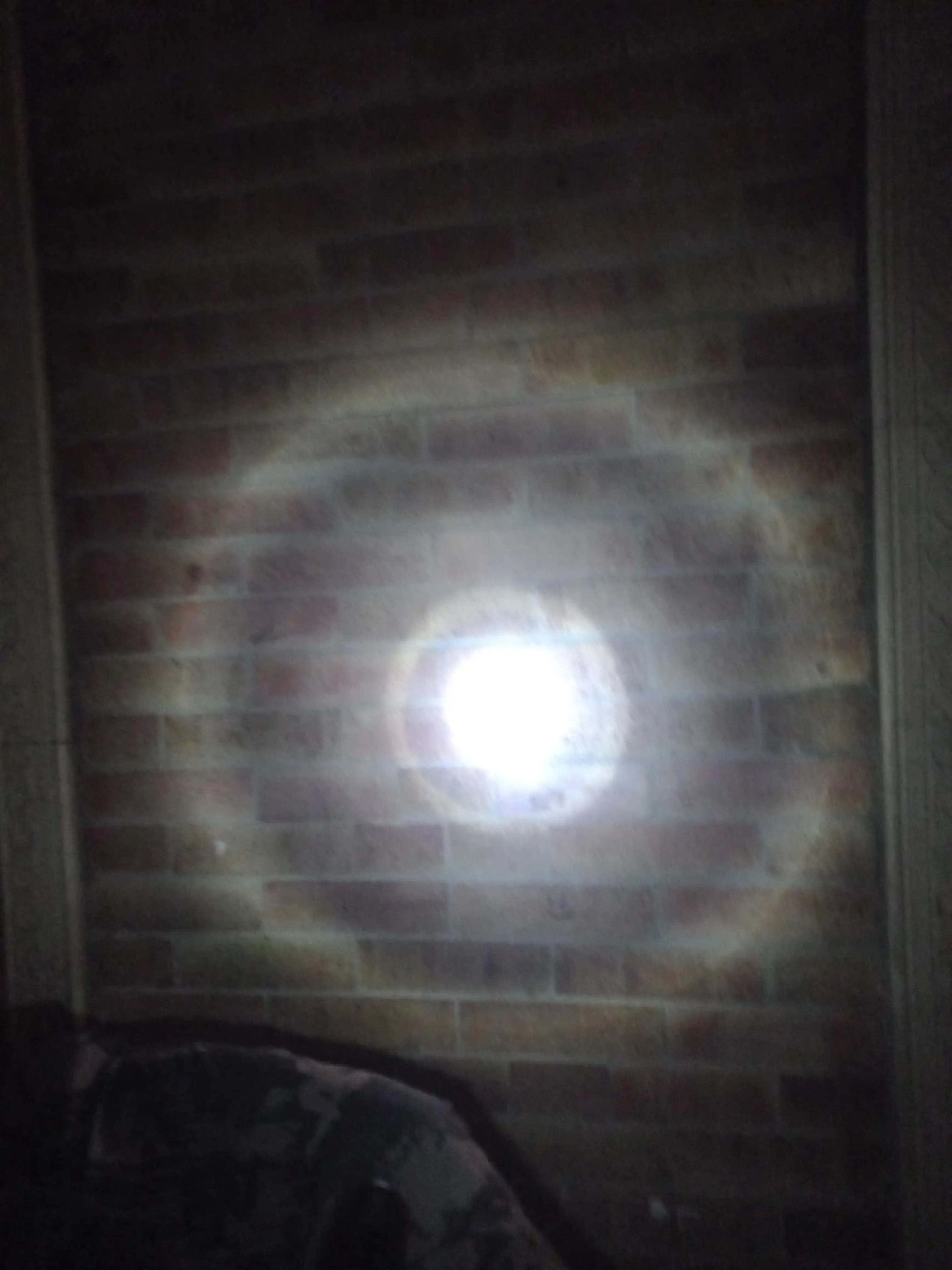 Mini LED fonar BX-P12 — suvga chidamli, taktik, sayohat va baliq ovlash uchun mos