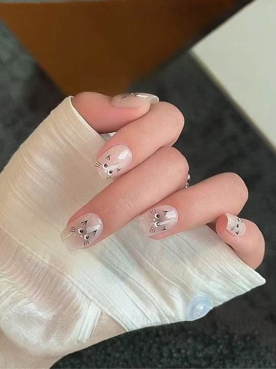 Лаки для ногтей для тех, кто любит необычное - 