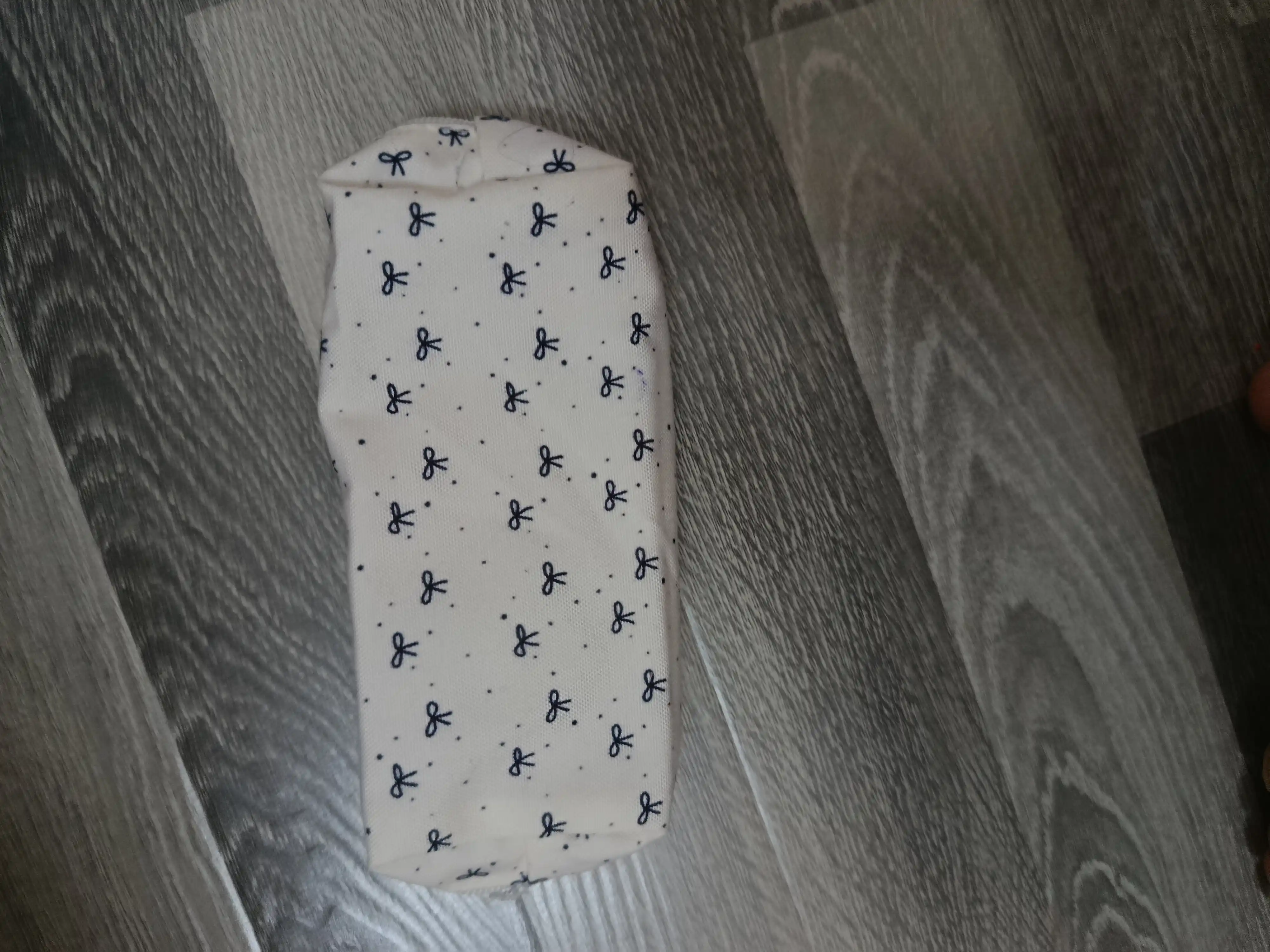 Tasmali kosmetik qalamdon
